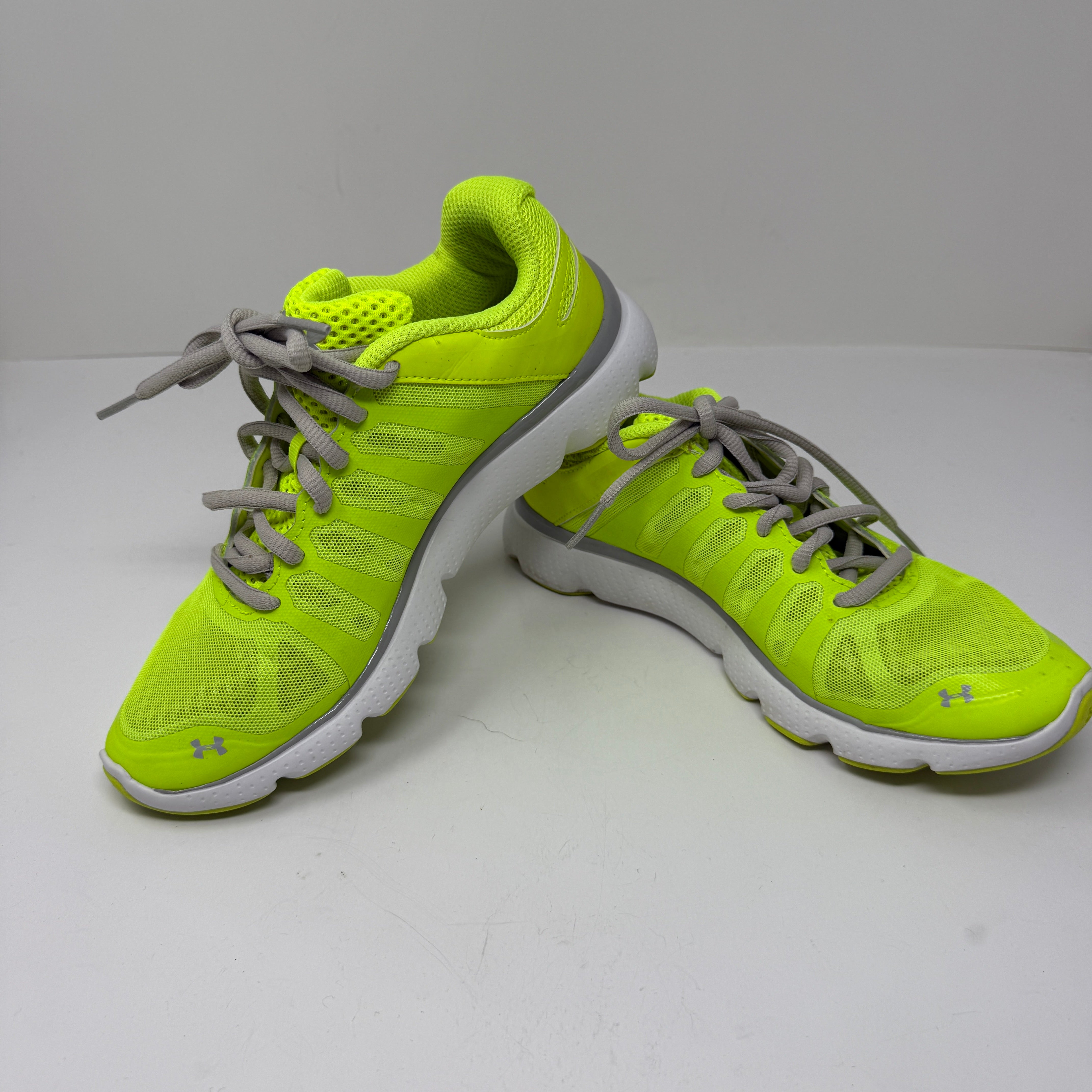 Under Armour Women's Micro G II Pulse Low Top Running Athletic Sneakers Neon 6
