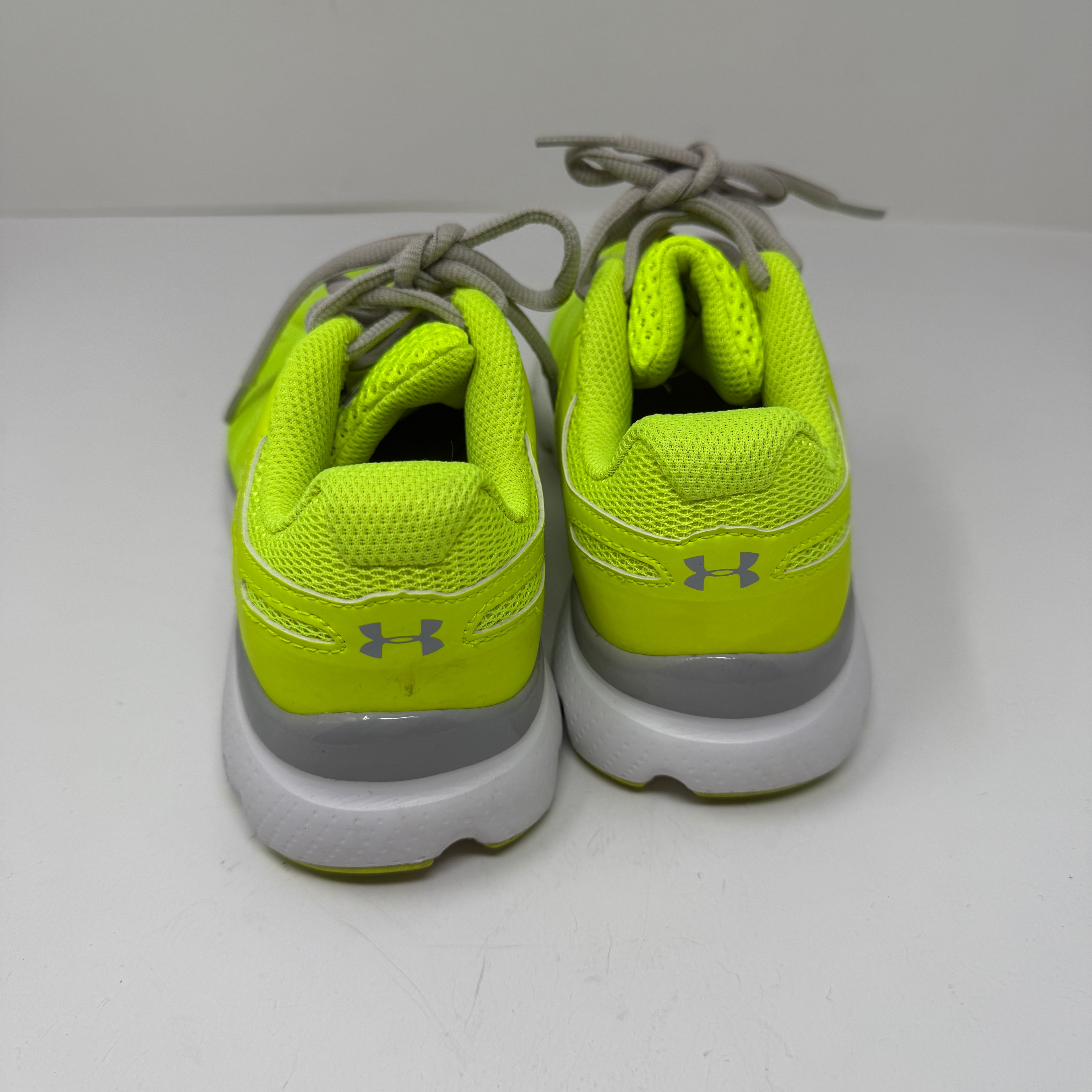 Under Armour Women's Micro G II Pulse Low Top Running Athletic Sneakers Neon 6