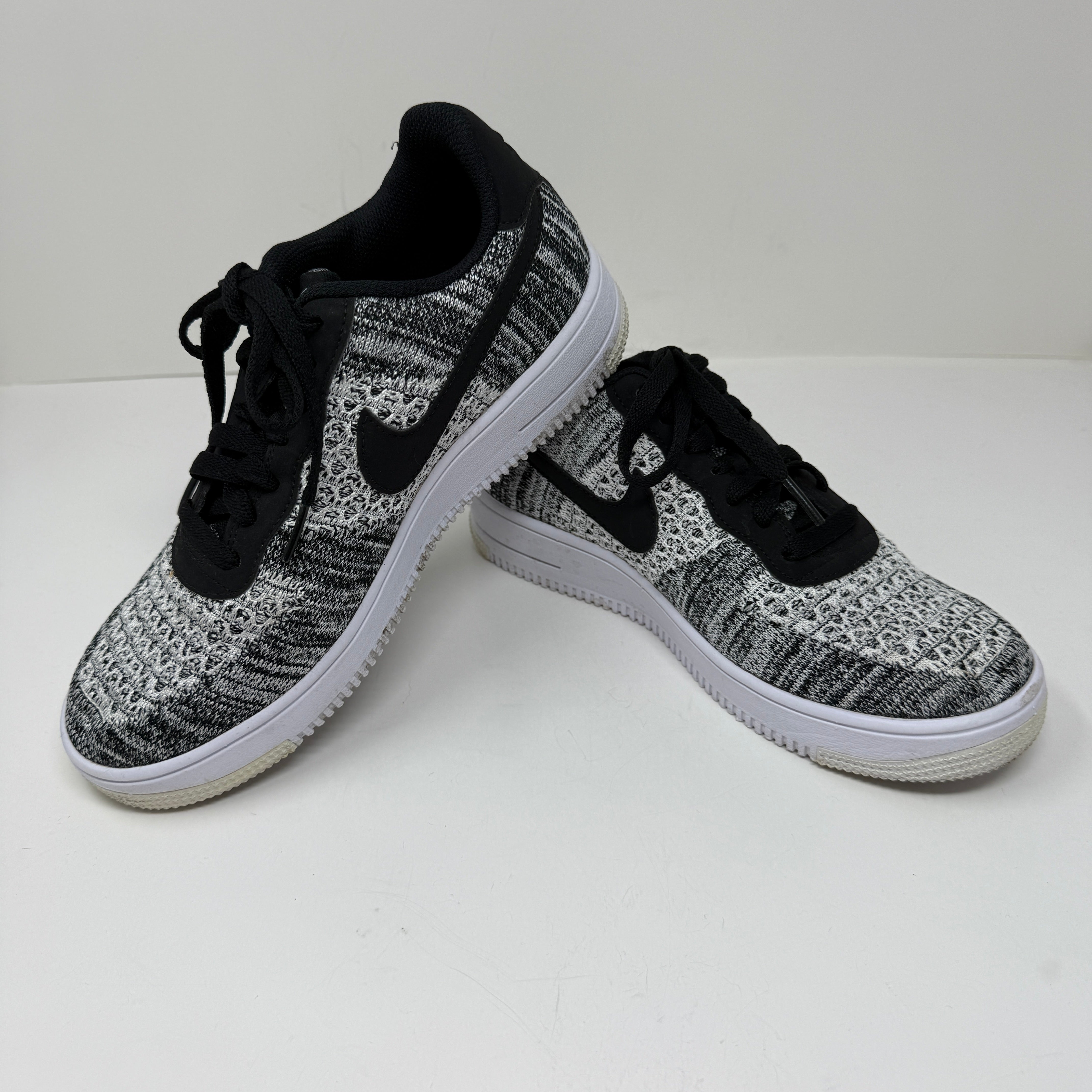 Nike Women's Air Force 1 Flyknit 2.0 Low Top Sneakers Shoes Black White Gray 7
