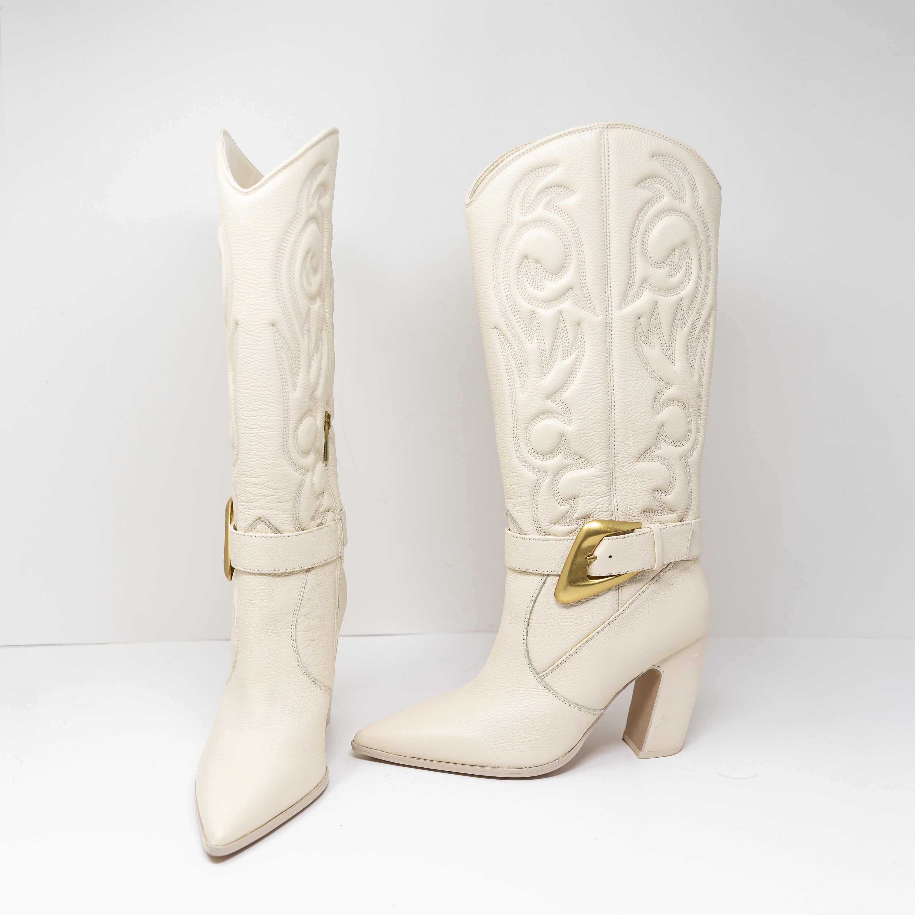 NEW Vince Camuto Biancaa Embroidered High Heel Western Cowboy Boots Shoes Ivory
