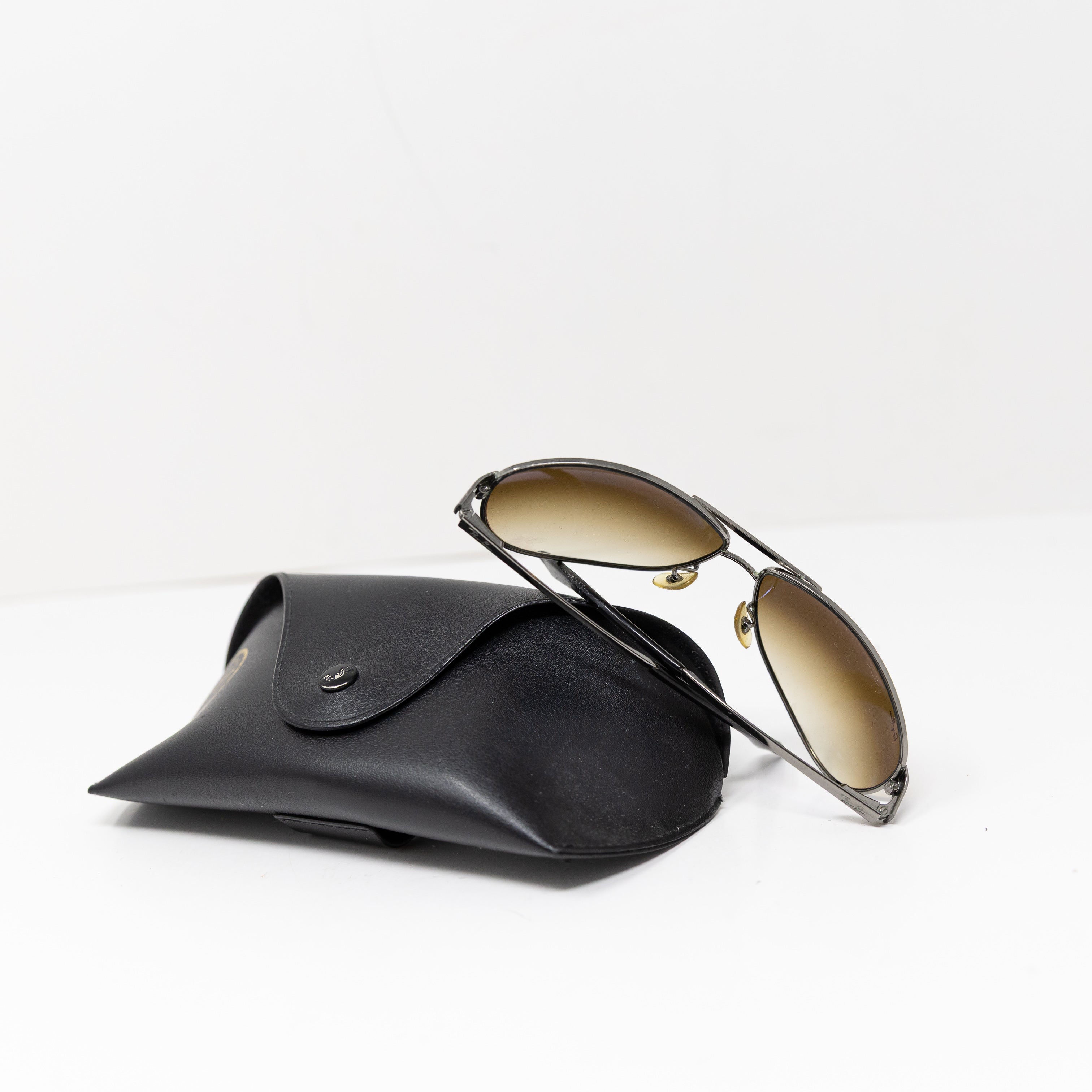 Ray-Ban Women's Warrior Metal Bridge Frame Gradient Lens Sunglasses Brown Black