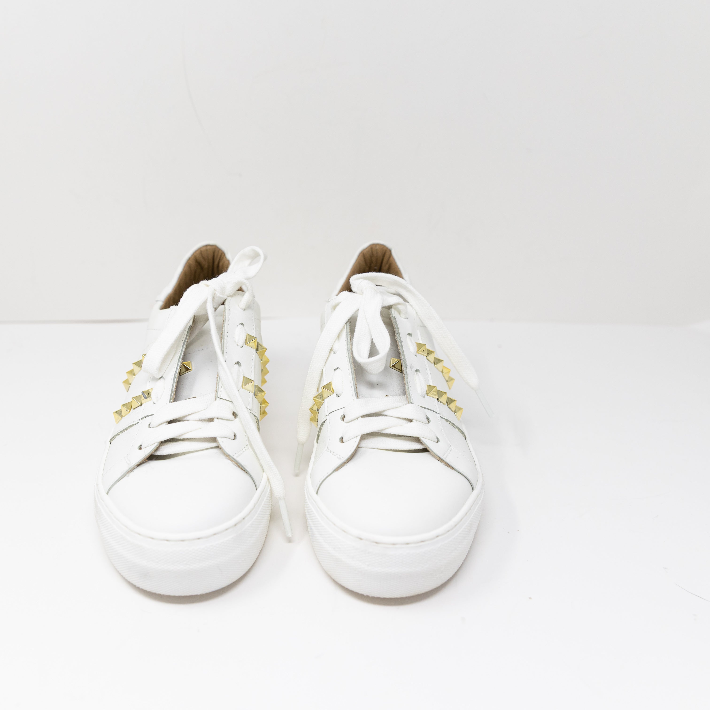 Michele Lopriore Joa Leather Pyramid Stud Embellished Low Top Sneakers Shoes 7