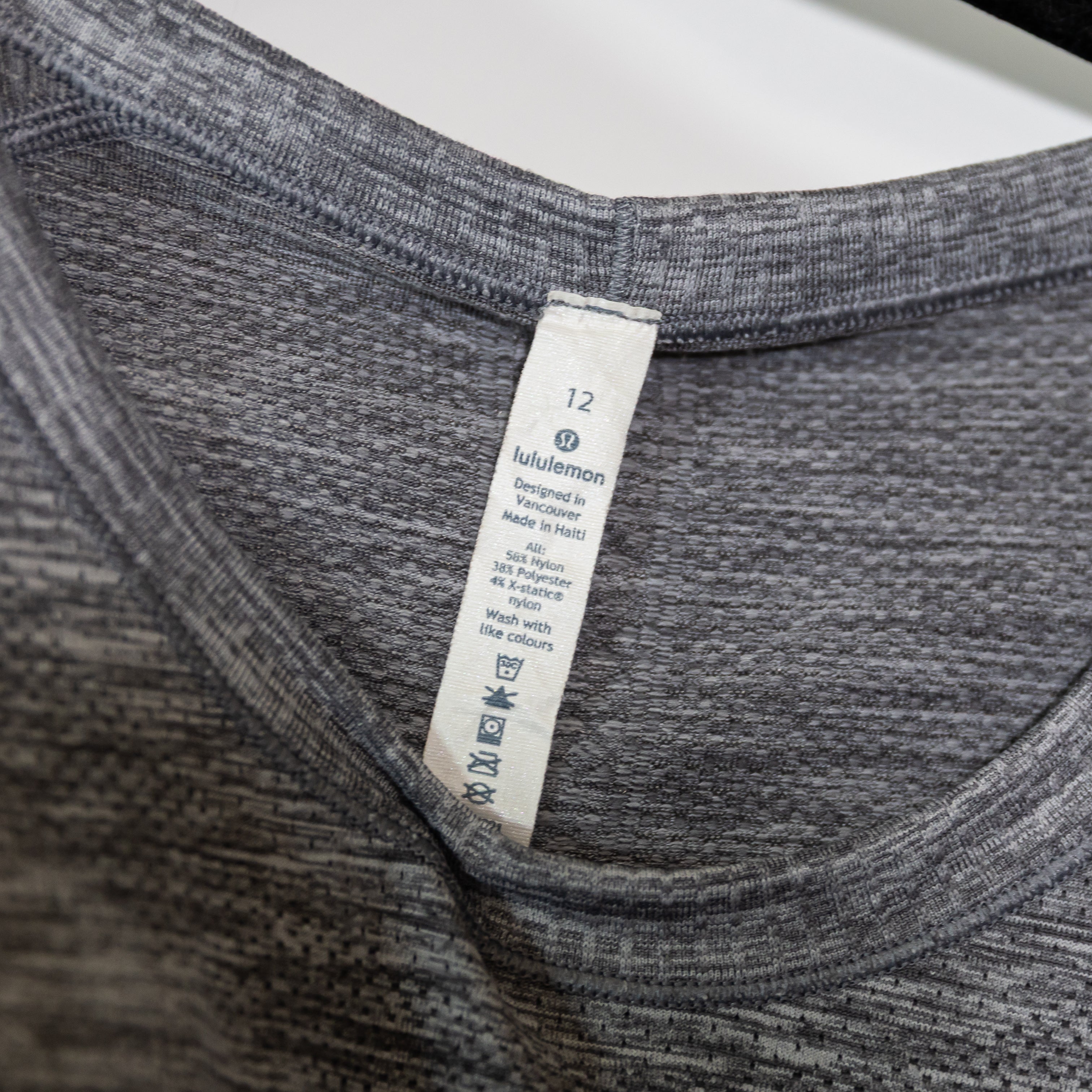 Lululemon Women's Run Swiftly Tech Short Sleeve Aloha Collectible Tee Shirt 12