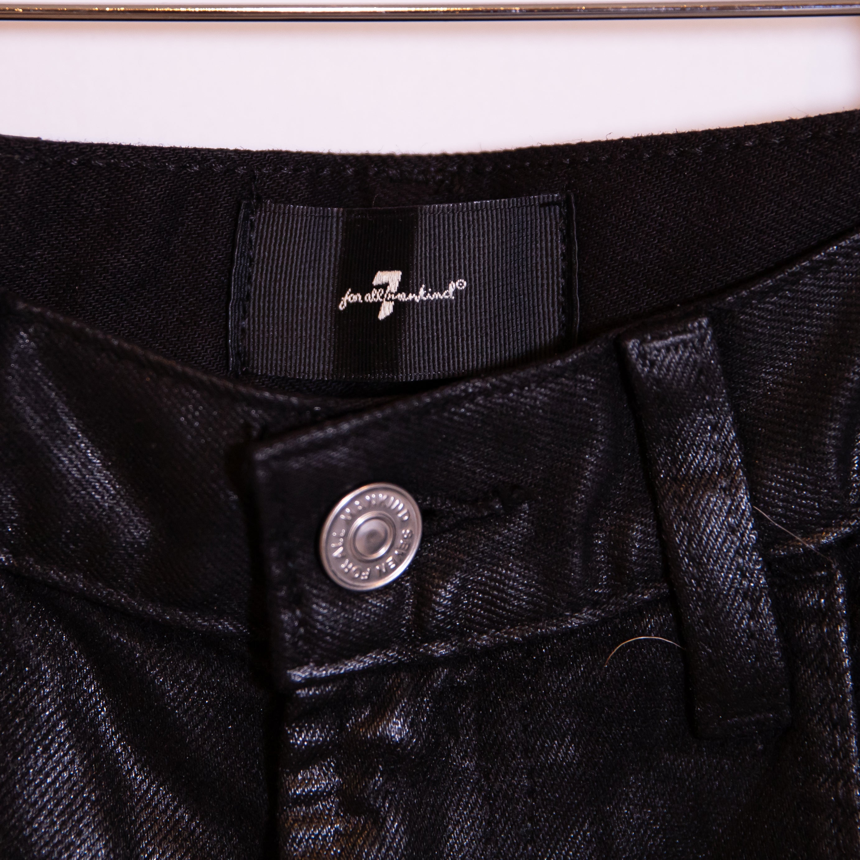 NEW 7 For All Mankind The Jennifer High Rise Baggy Fit Straight Shiny Black Jean