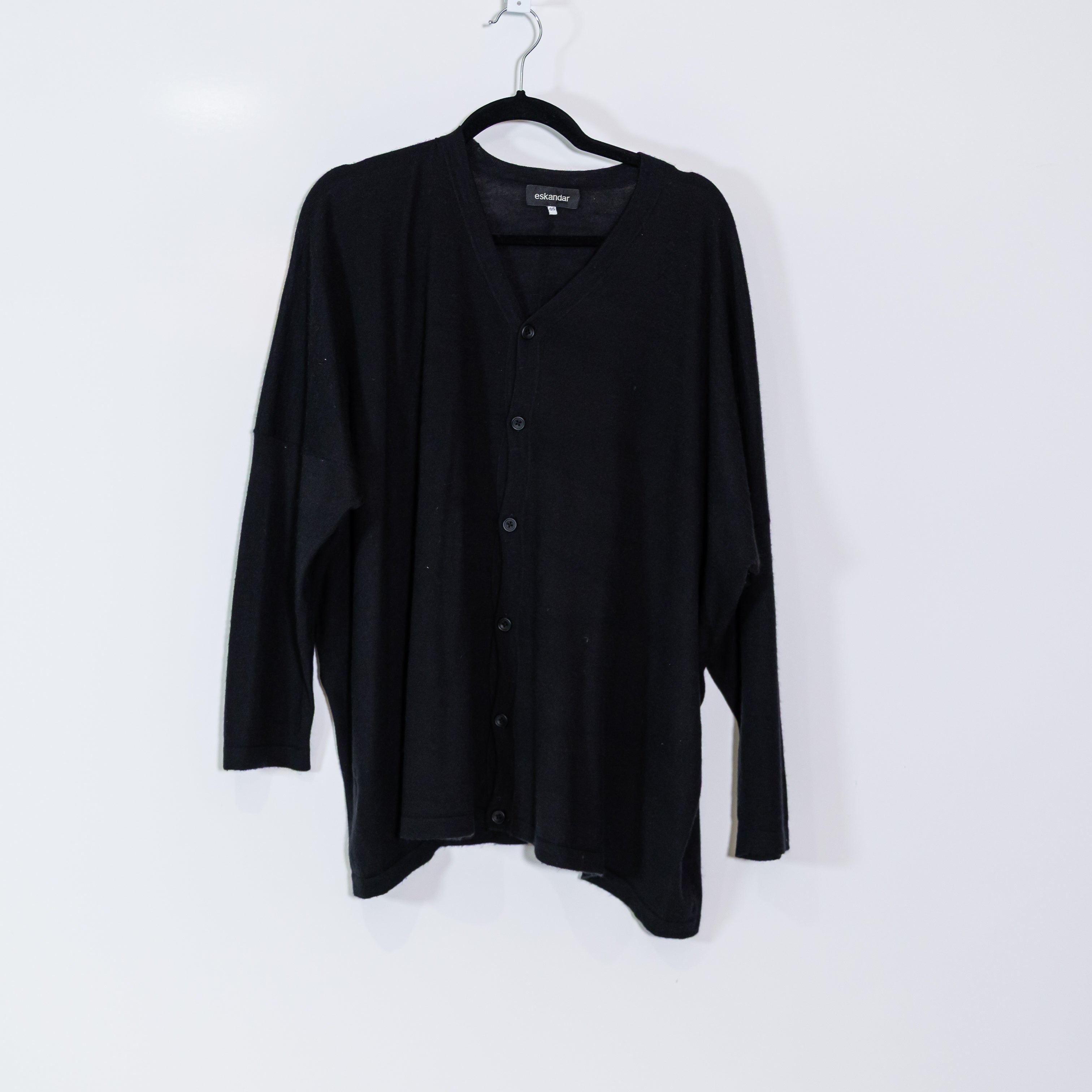 Eskandar 100% Cashmere Lightweight Knit Stretch V Neck Button Cardigan Sweater