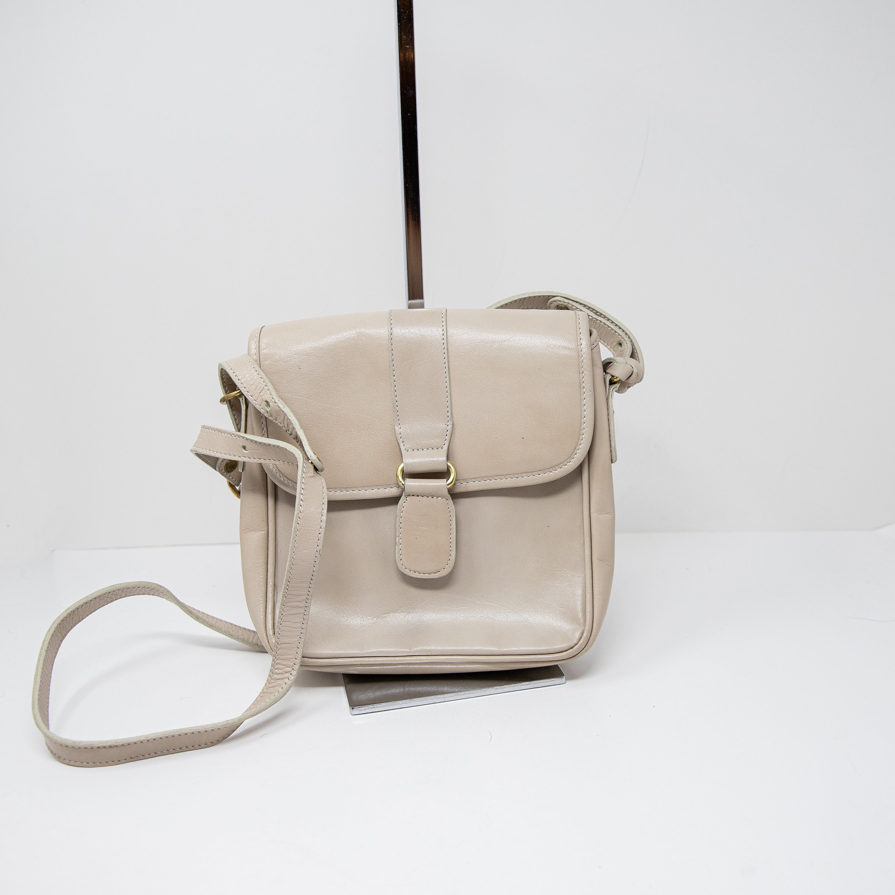 Brahmin Genuine Smooth Leather Suede Lining Crossbody Purse Bag Neutral Tan Gold