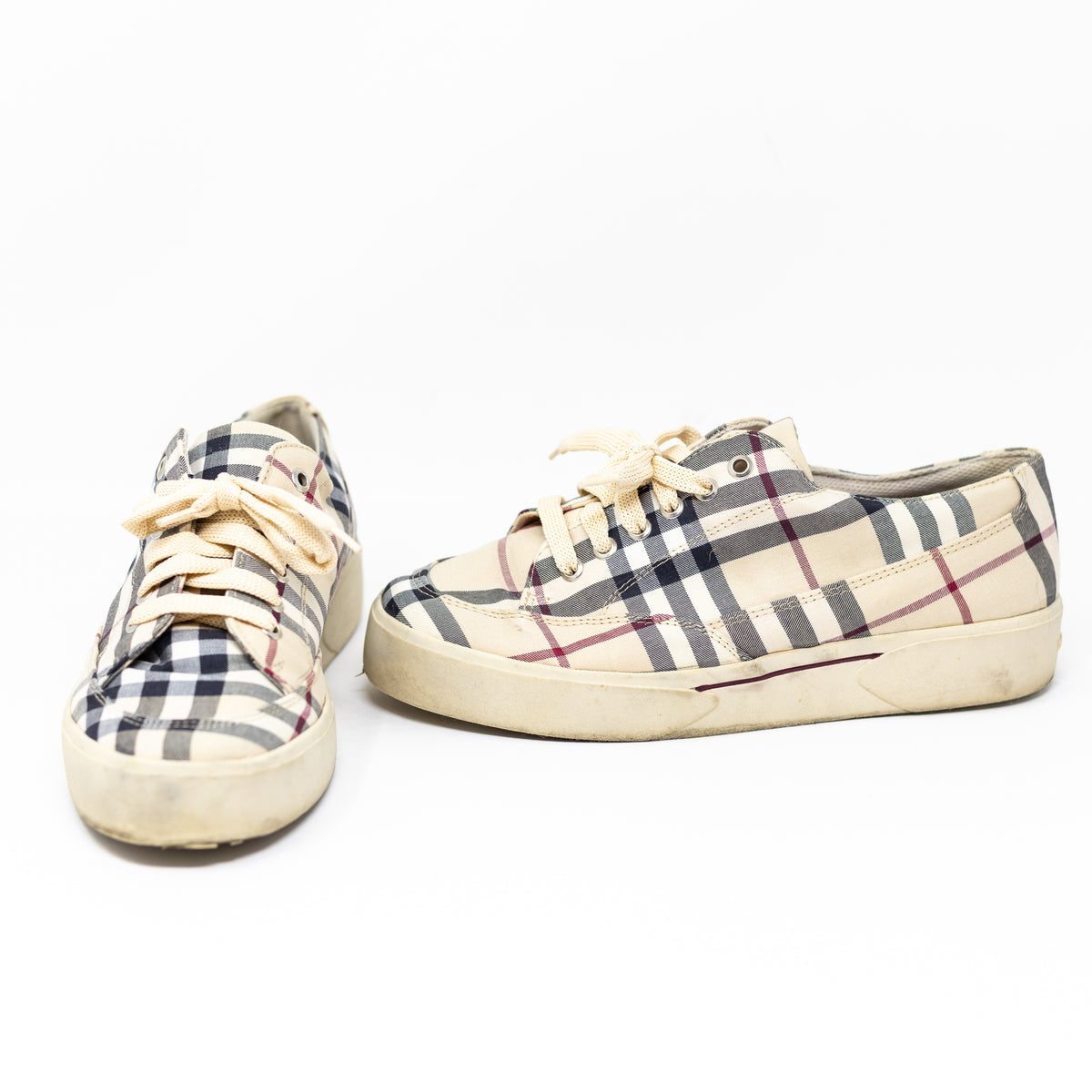Burberry Women's Nova Check Print Pattern Canvas Low Top Lace Up Sneakers Shoes