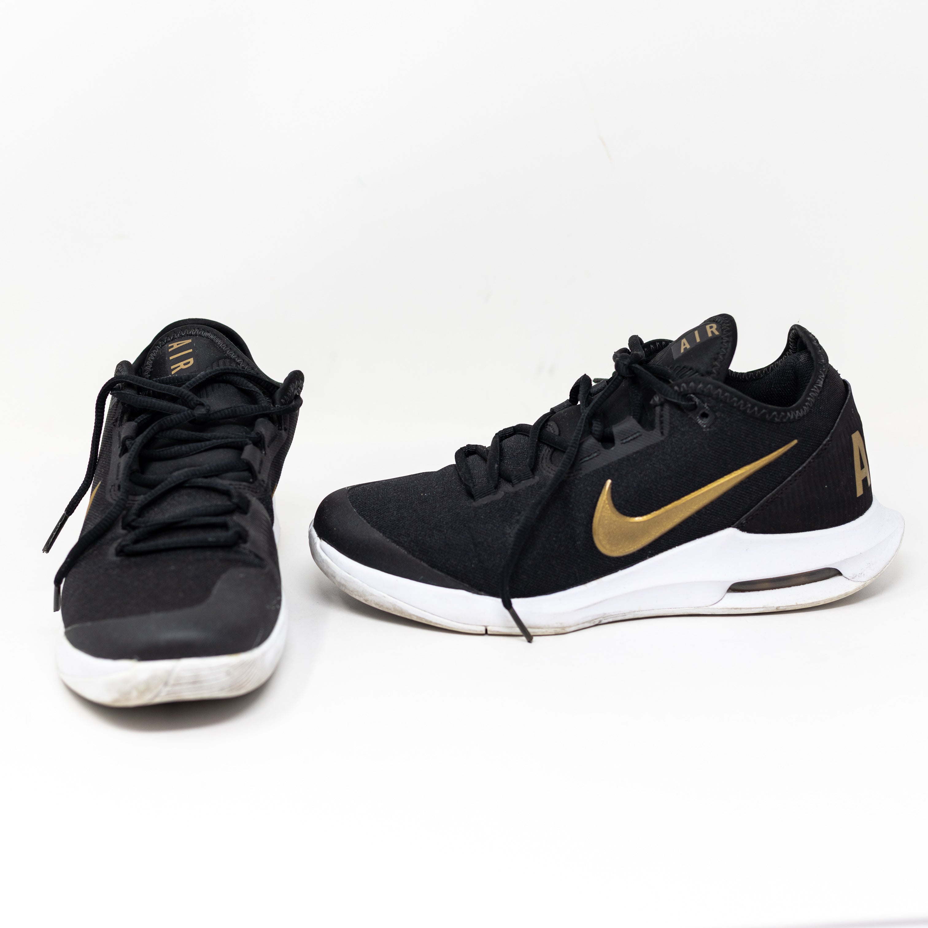 Nike Women's Air Max Wildcard Hard Court Lace Up Low Top Sneaker Shoe Black Gold