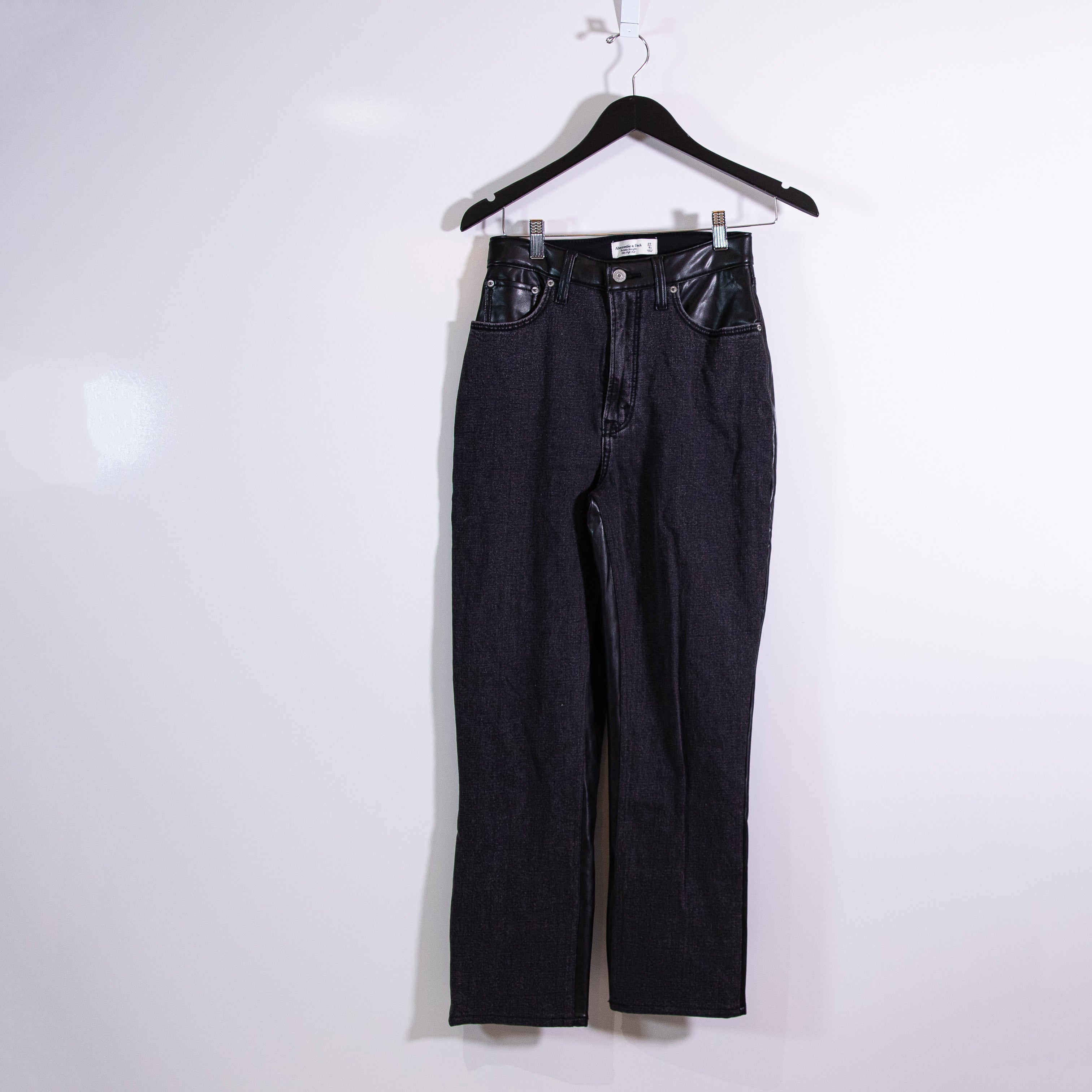 Abercrombie & Fitch Ankle Straight Ultra High Rise Curve Love Faux Leather Jeans