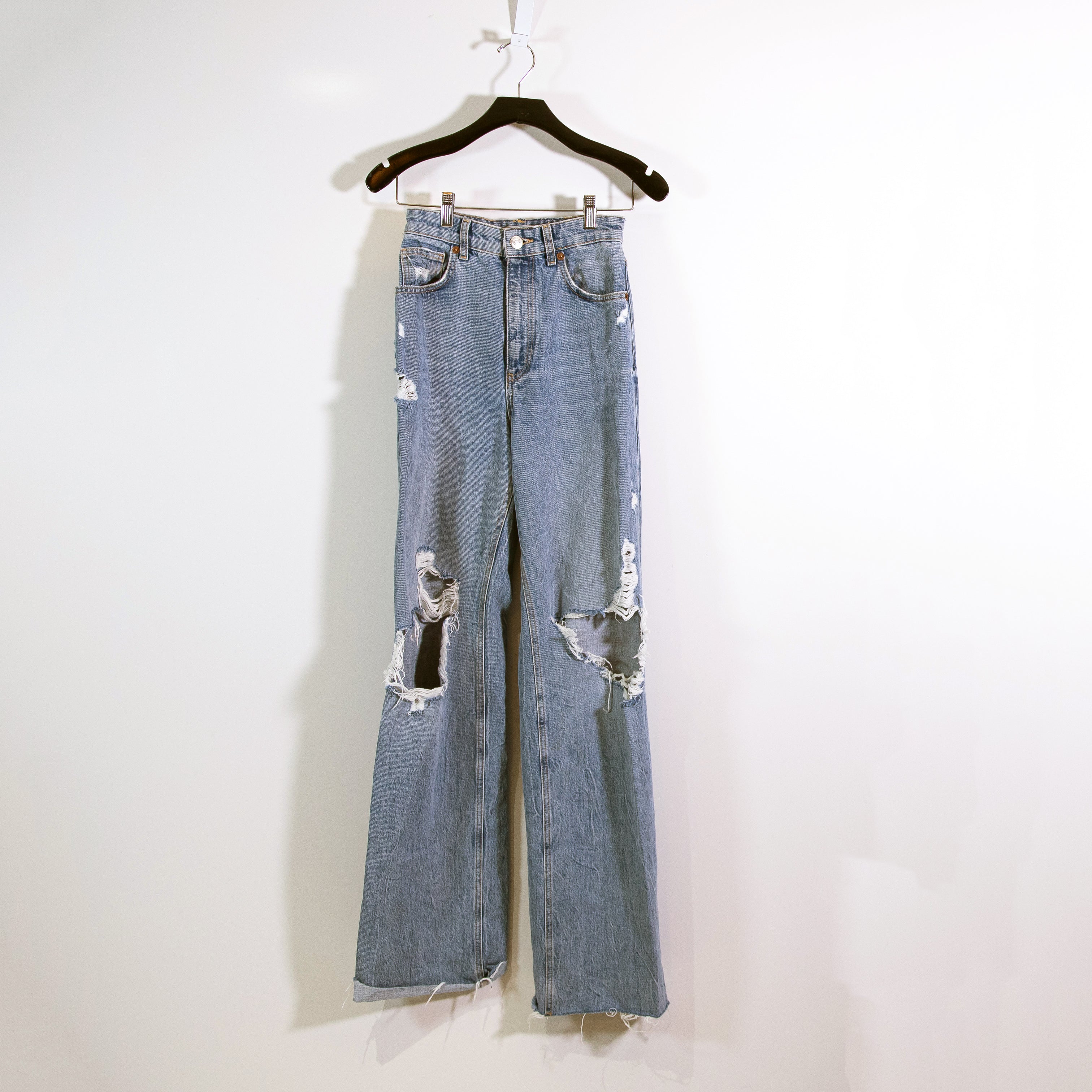 Zara Women's Cotton Straight Leg Super Distressed Ripped Denim Jeans Blue 4