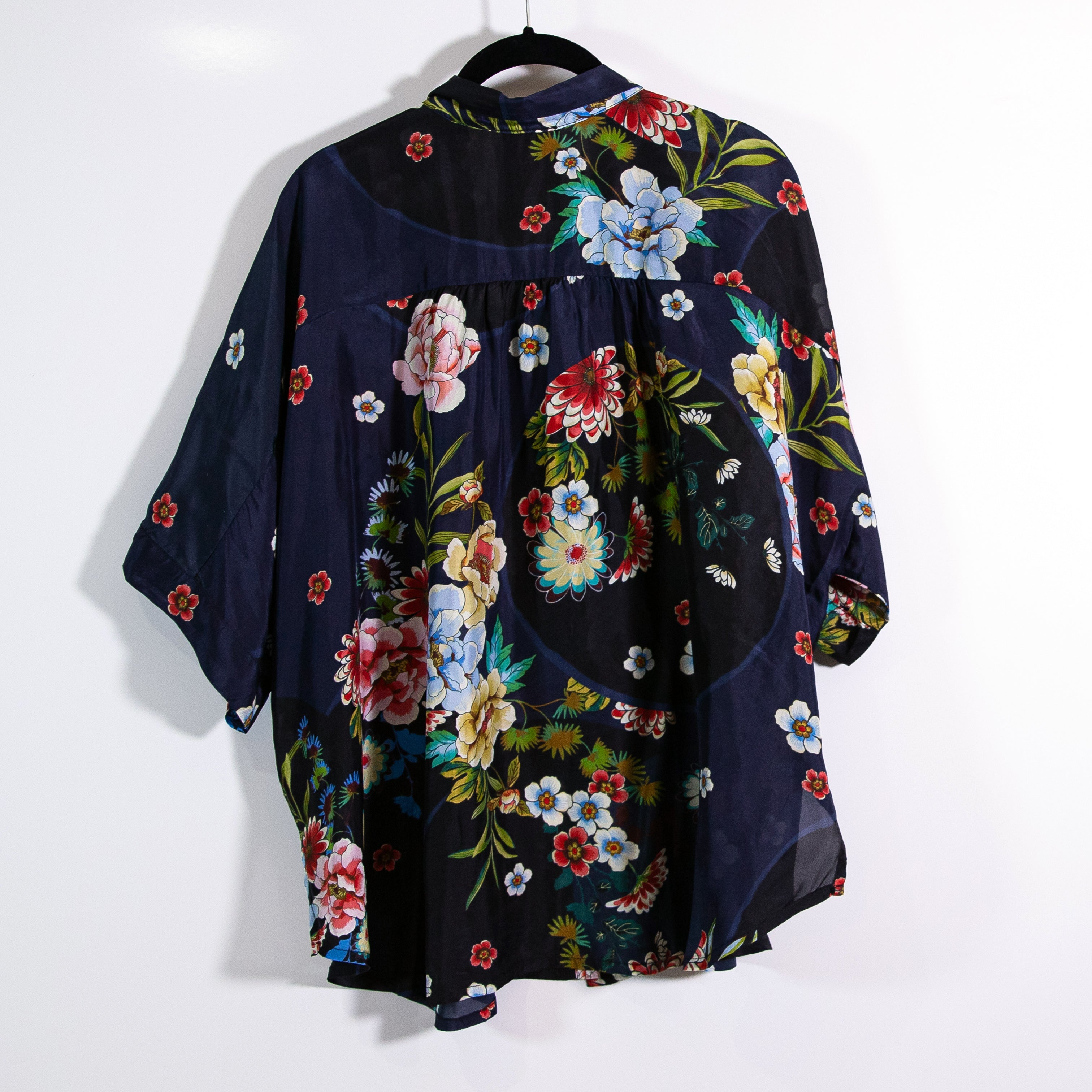 Johnny Was The Audrey Silk Satin Chiffon Advestia Floral Short Sleeve Shirt XL