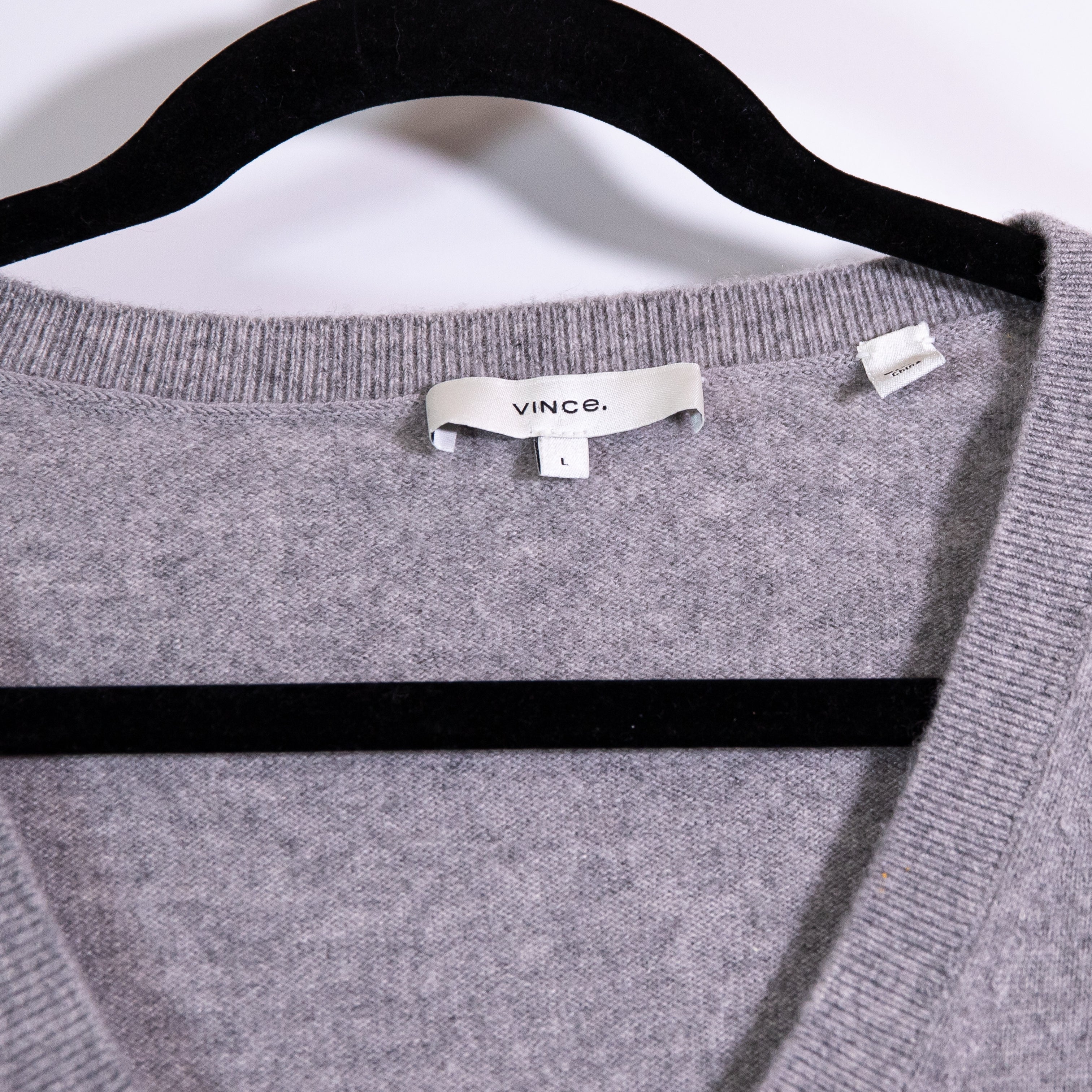 Vince Women's Cashmere Knit V Neck Pullover Weekend Sweater Heather Steel Large