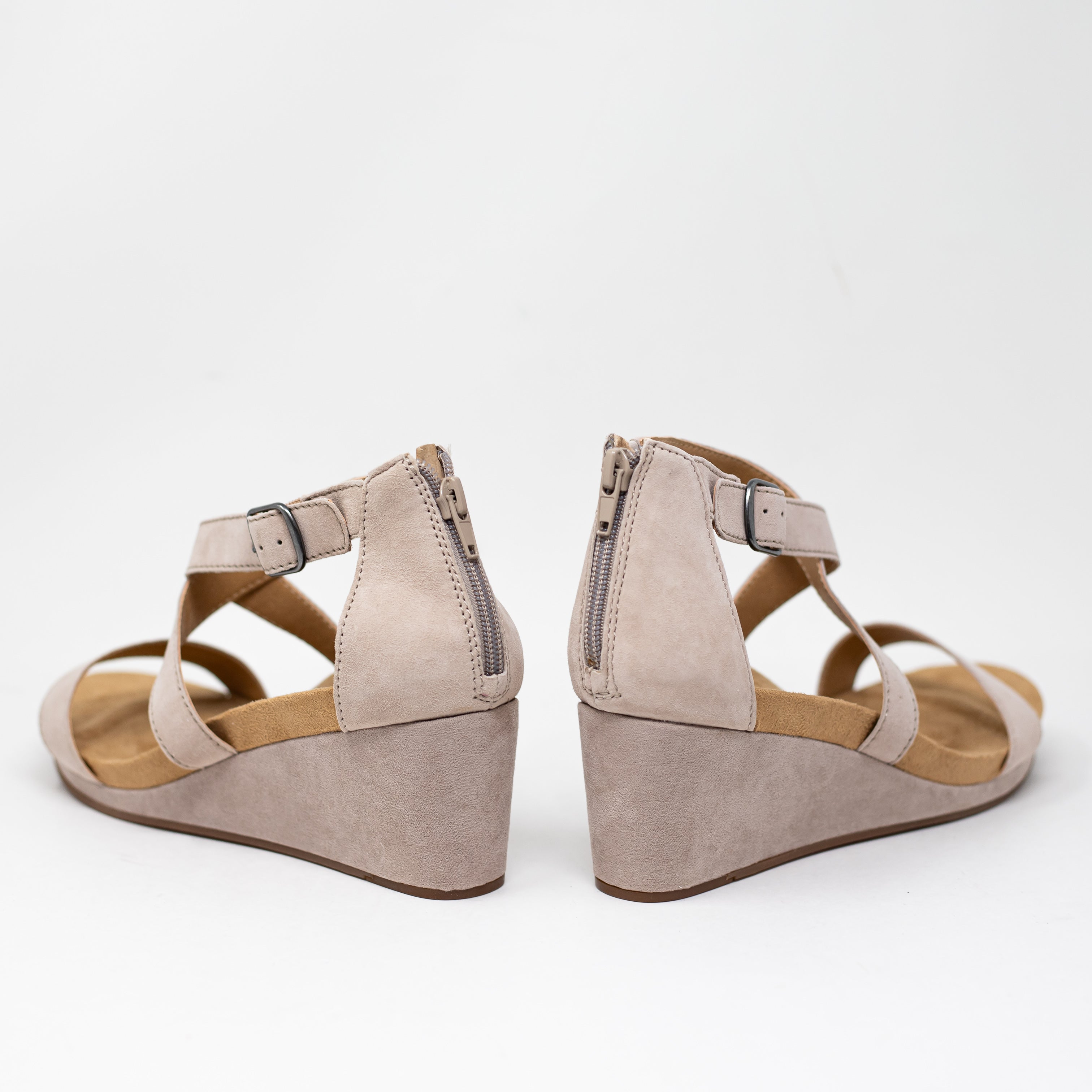 NEW Lucky Brand Kenadee Genuine Suede Leather Wedge Sandals Heels Tipsy Taupe 9