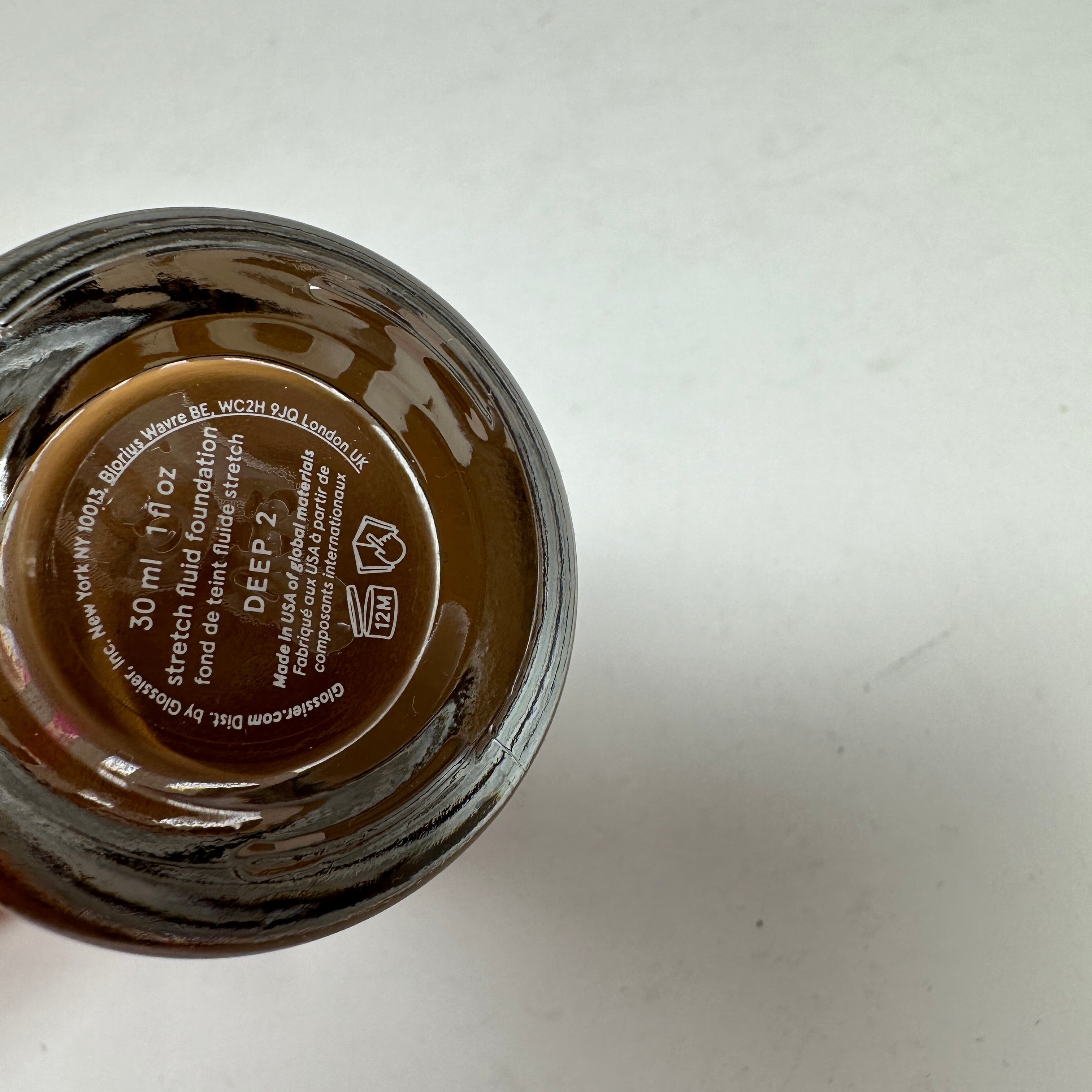 NEW Glossier Stretch Fluid Foundation Liquid Full Size 30 ml 1 fl oz Deep 2