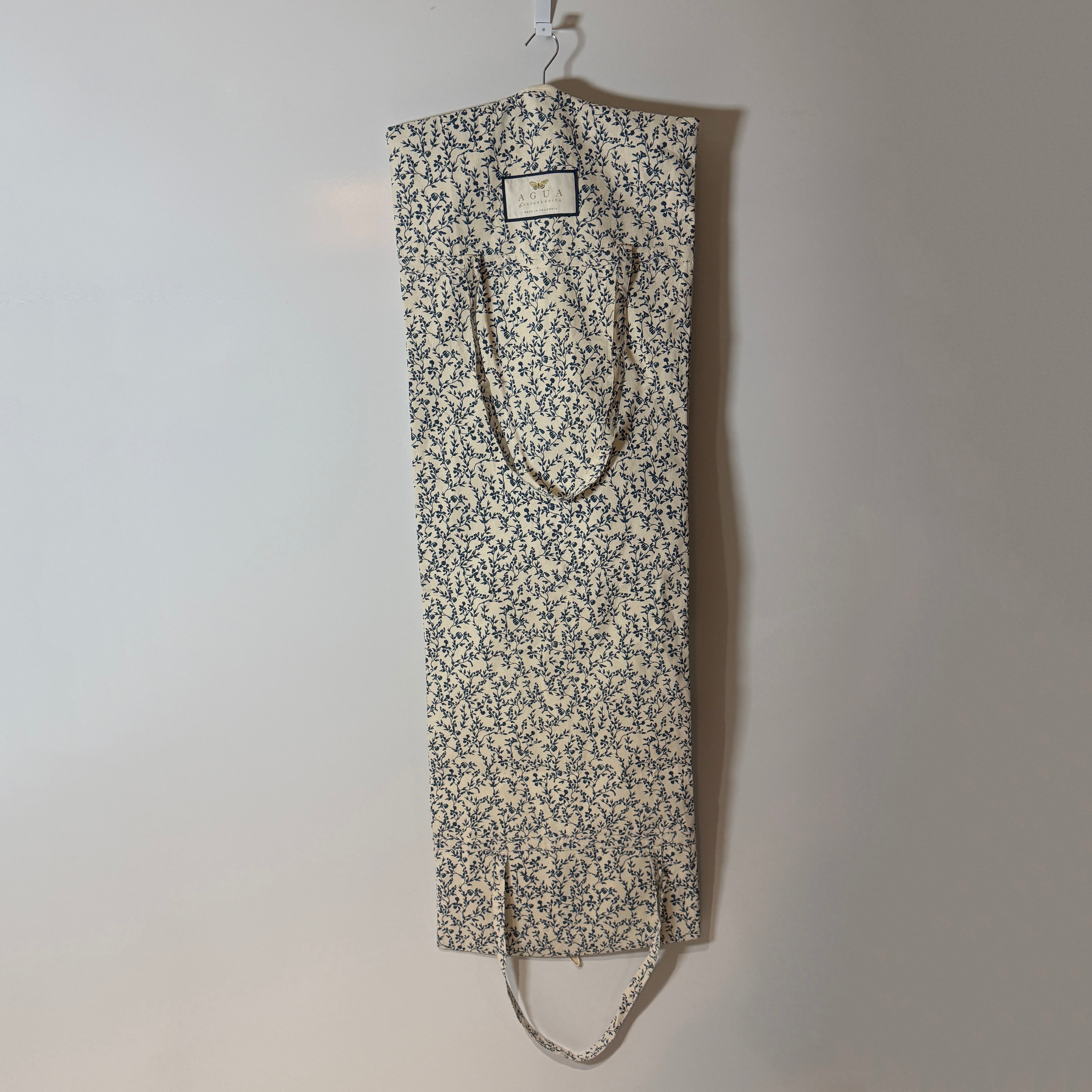 Agua by Agua Bendita Cotton Travel Storage Dress Garment Bag Blue Floral Print