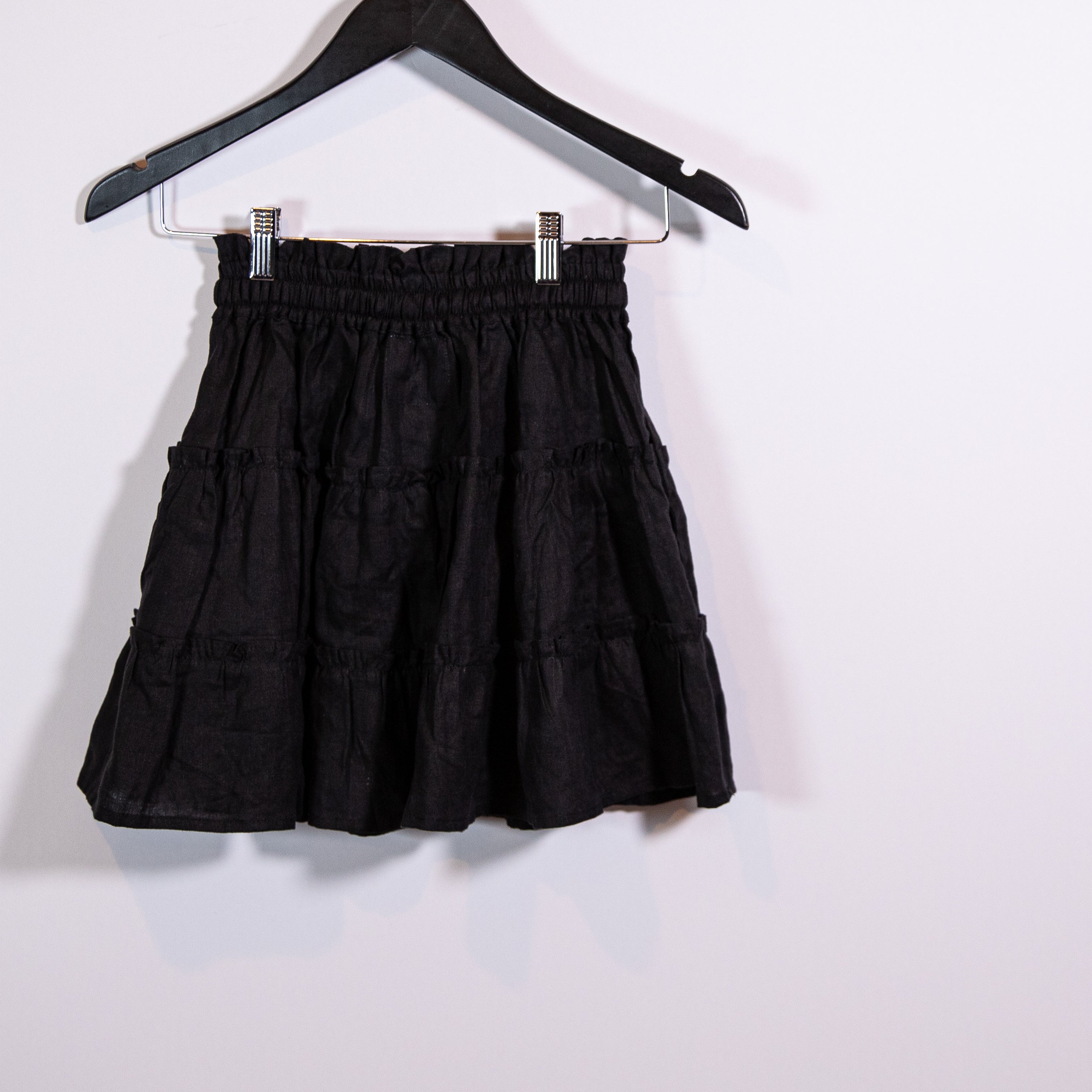 CJ Laing Linen Lightweight Ruffle Tiered Pull On Stretch Waist Mini Skirt Black