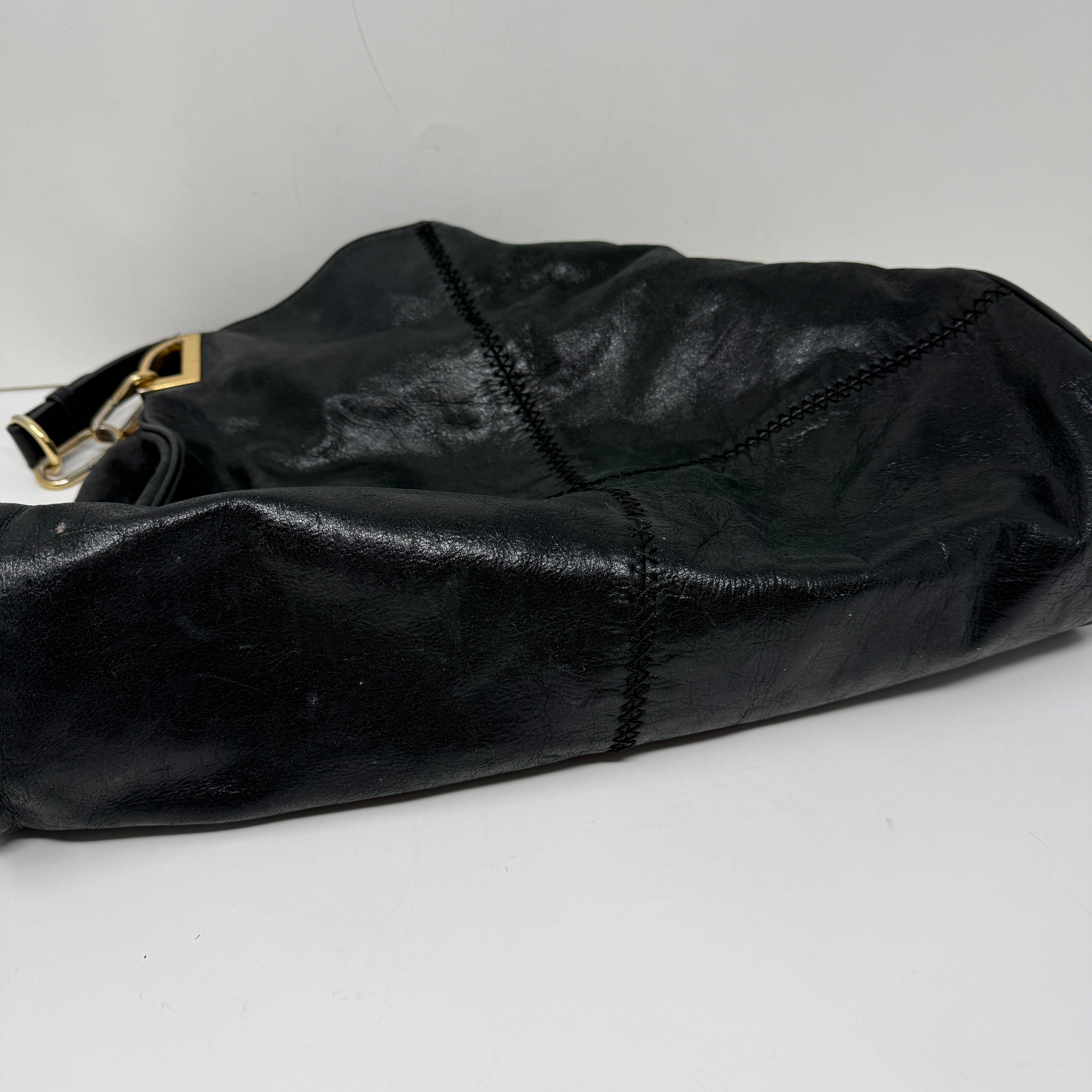 Badgley Mischka Gaia Genuine Leather Gold Chain Link Shoulder Purse Bag Black