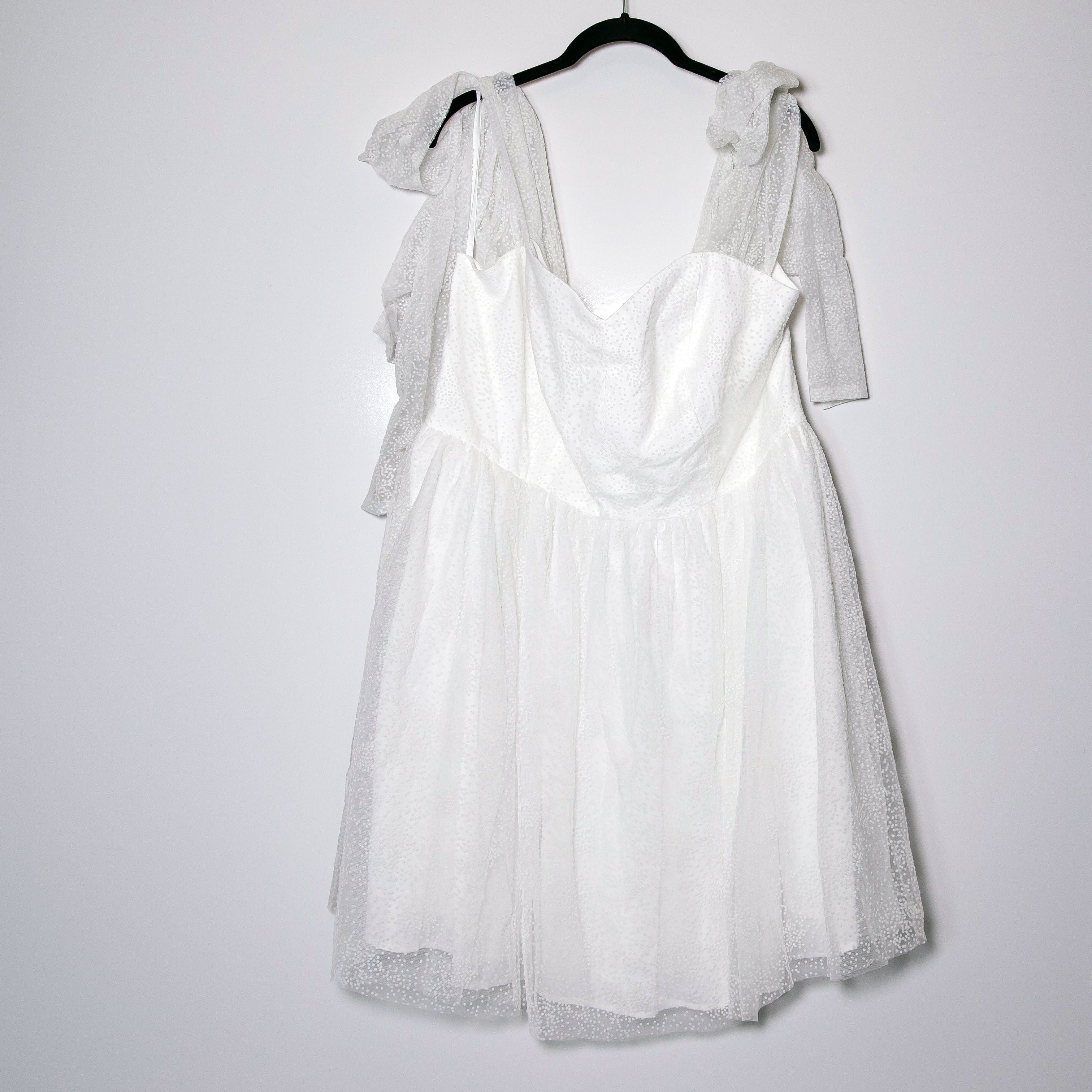 Eloquii x Bridal Bride Tie Shoulder Swiss Dot Chiffon Fully Lined Mini Dress 20