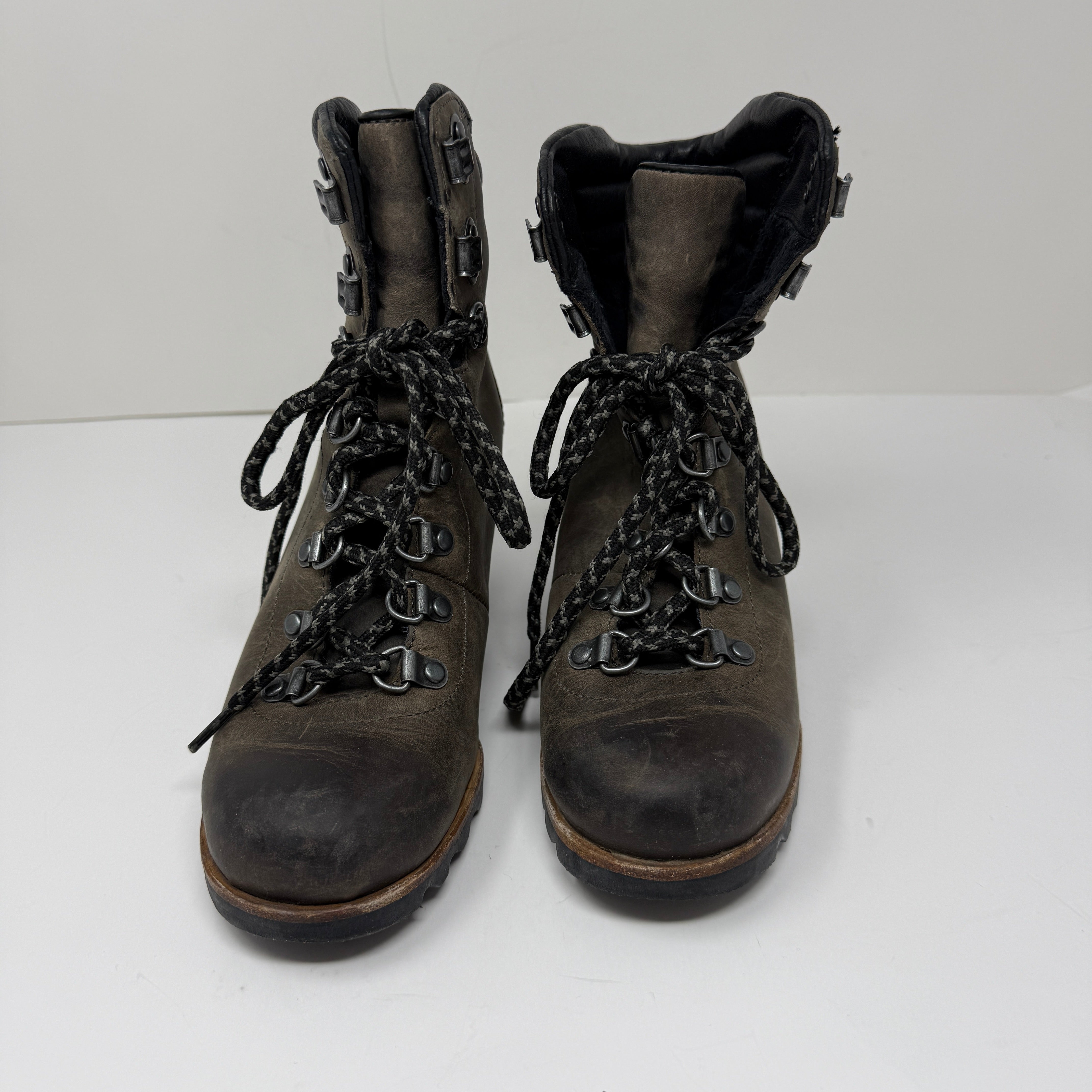Sorel Women's Conquest Water Resistant Leather Ankle Wedge Booties Shoes 6.5
