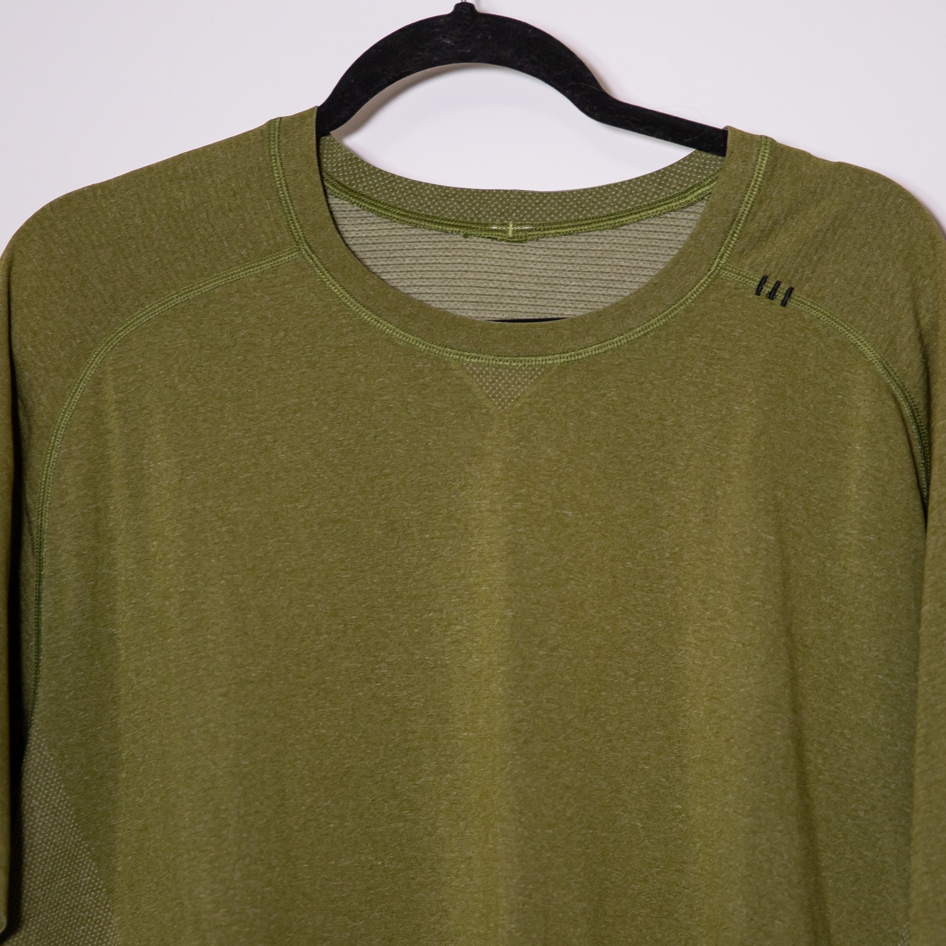 Lululemon Men's Metal Vent Crew Neck Short Sleeve Tee Shirt Top Olive Green XXL