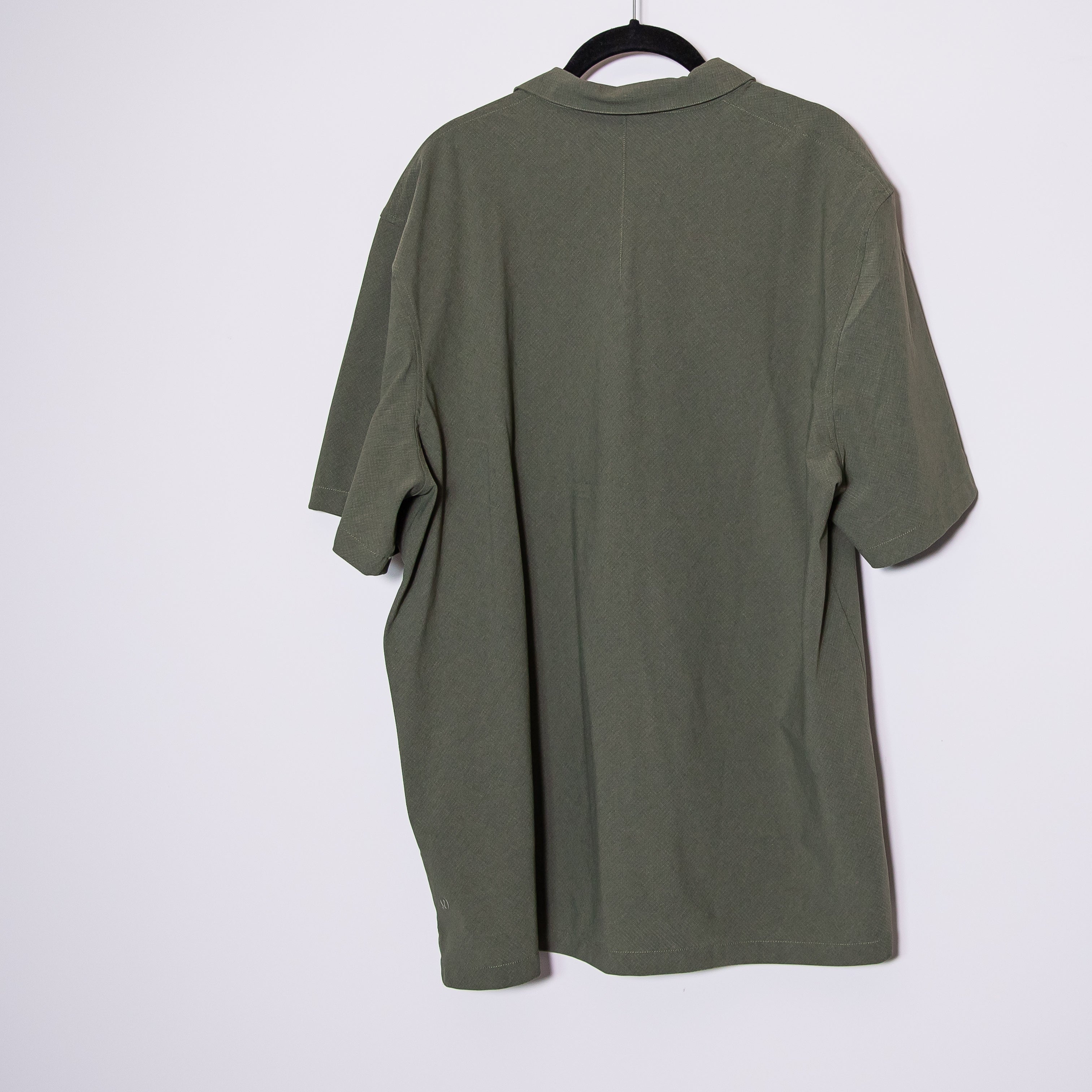 Lululemon Men's WovenAir Popover Lightweight Collared Polo Shirt Sleeve Shirt