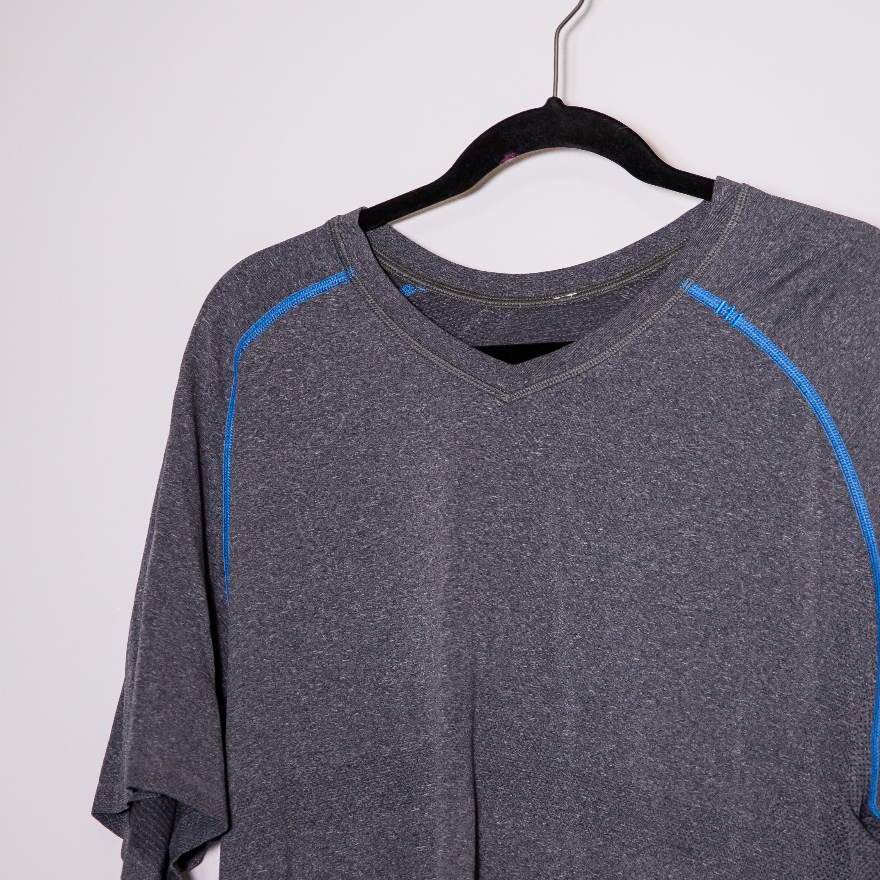 Lululemon Men's Metal Vent Crew Neck Short Sleeve Tee Shirt Top Gray Blue XXL