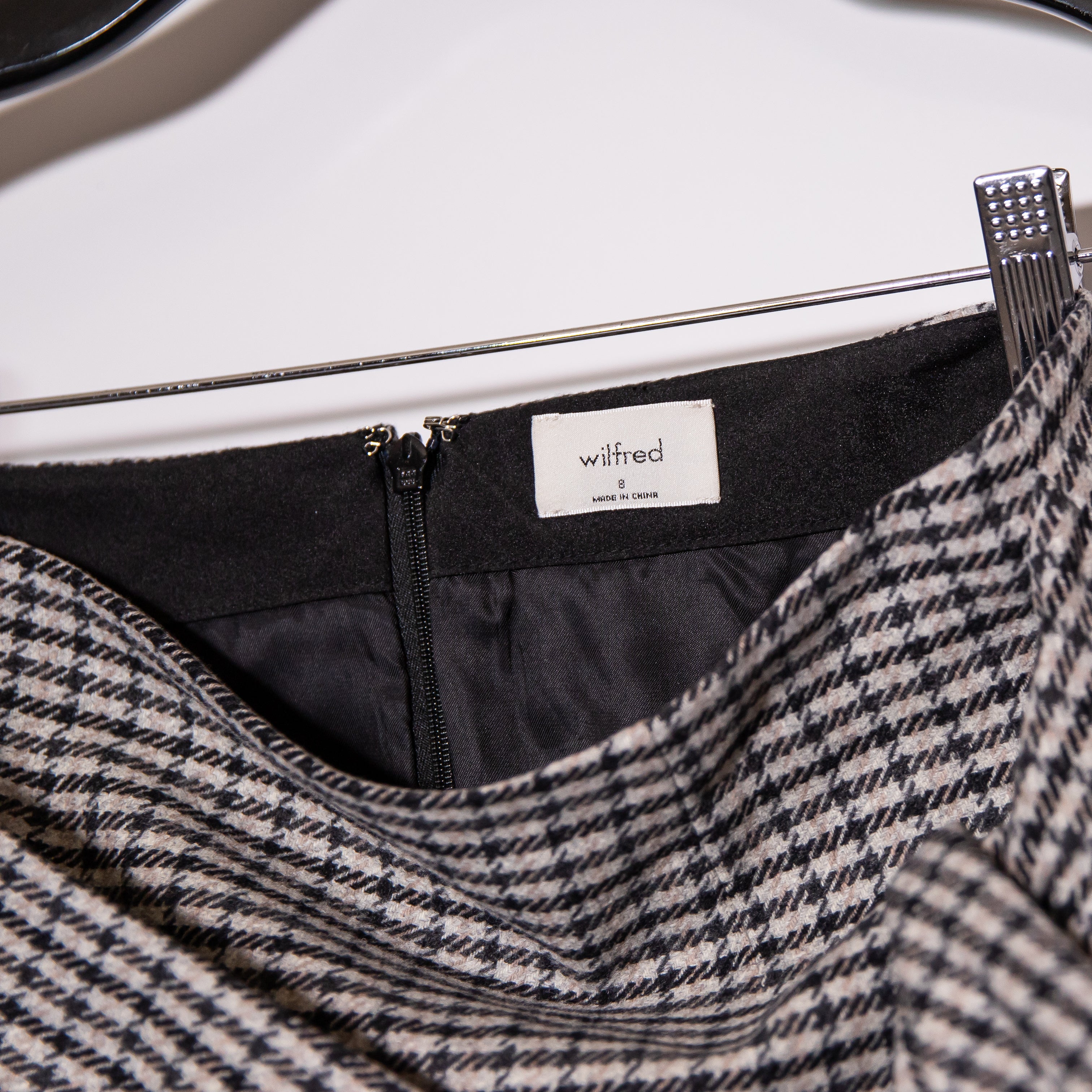 Wilfred Aritzia Wool Cashmere Blend Wrap Tie Front Houndstooth Check Mini Skirt