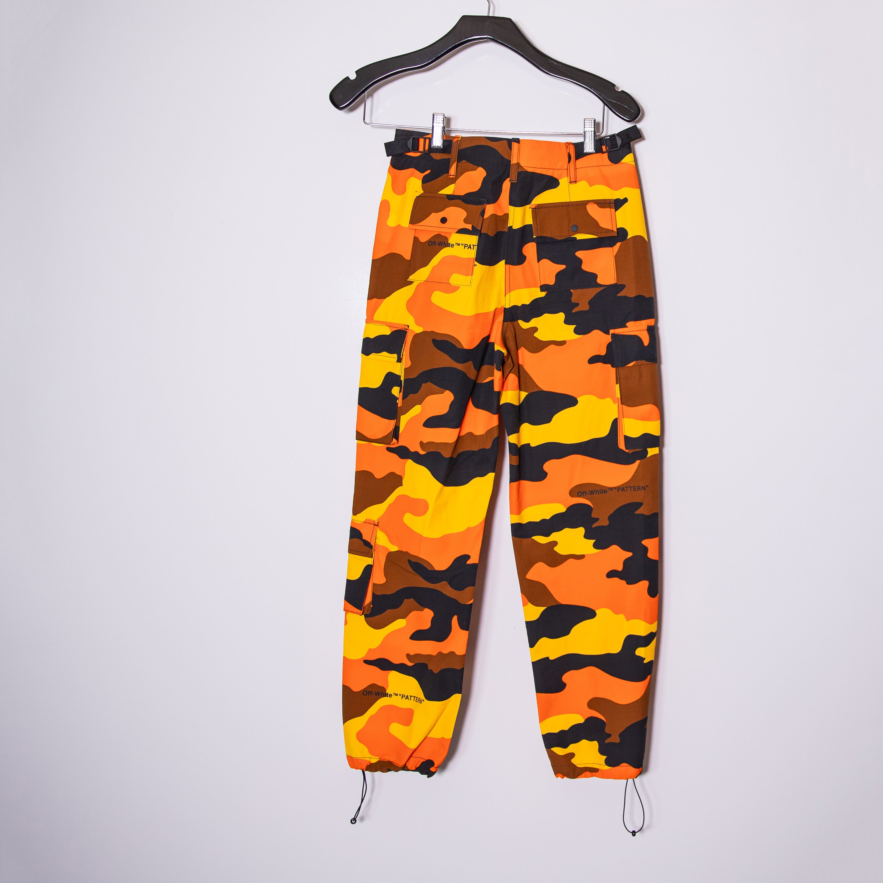 Off-White Main Label Camouflage Army Print Pattern Cotton Cargo Trouser Pants 38