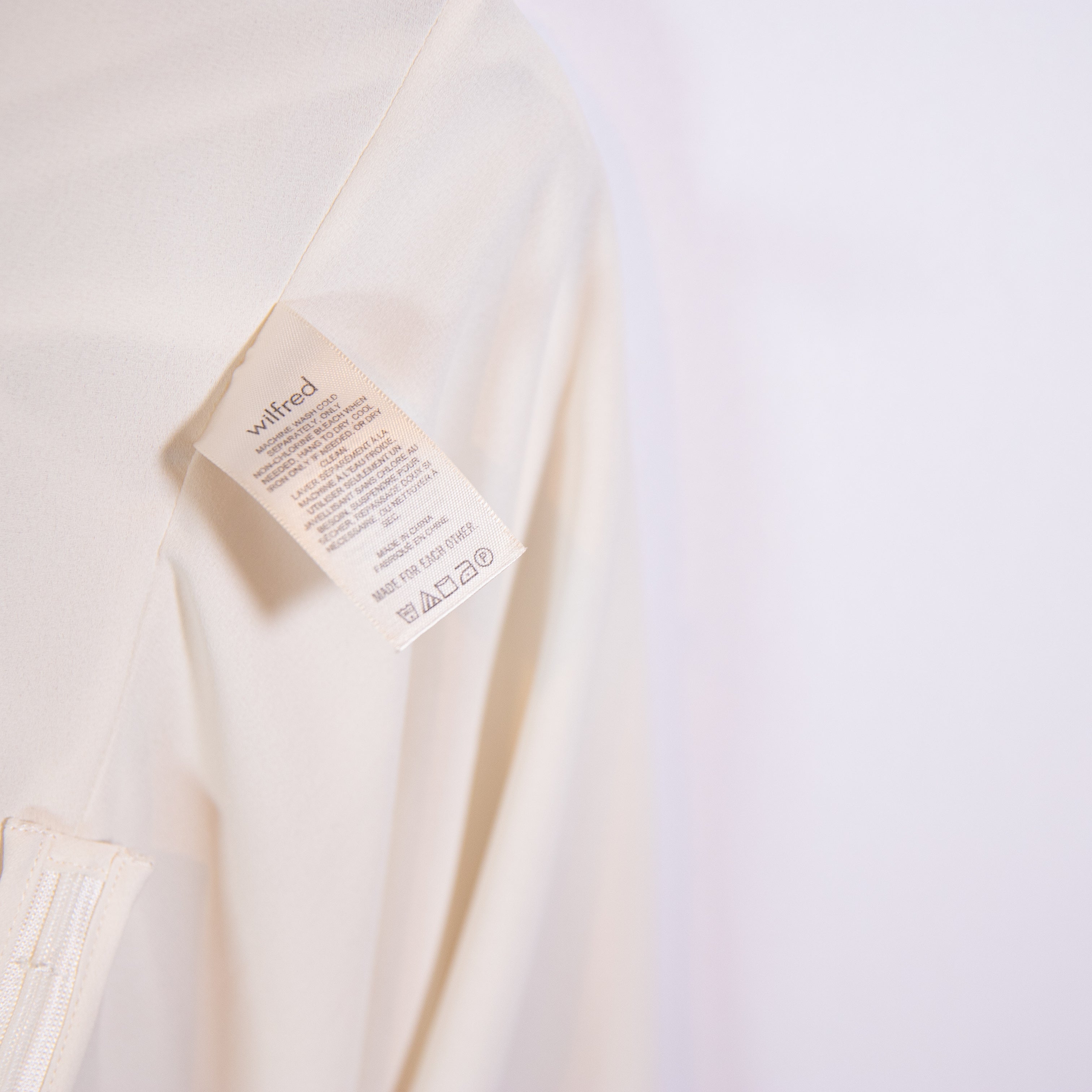 Wilfred Aritzia Tempest Smocked Stretch Bodice Chiffon Long Sleeve Mini Dress S