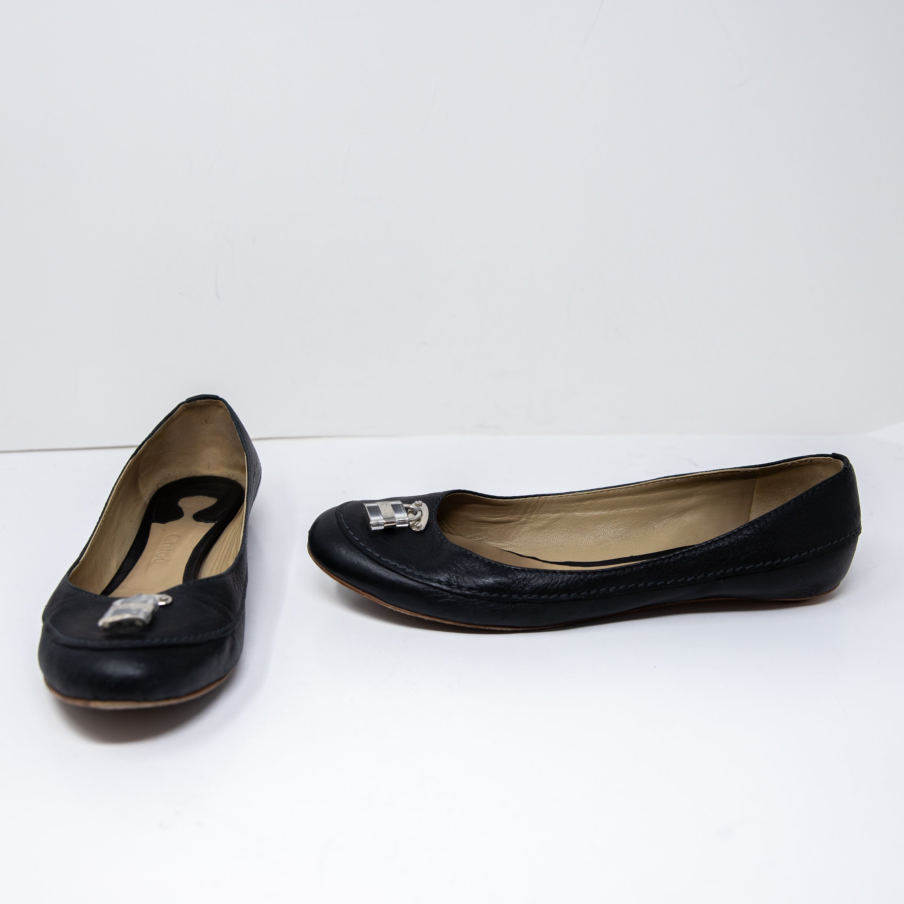 Chloe Women's Paddington Buckle Lock Genuine Leather Mutton Black Ballet Flats