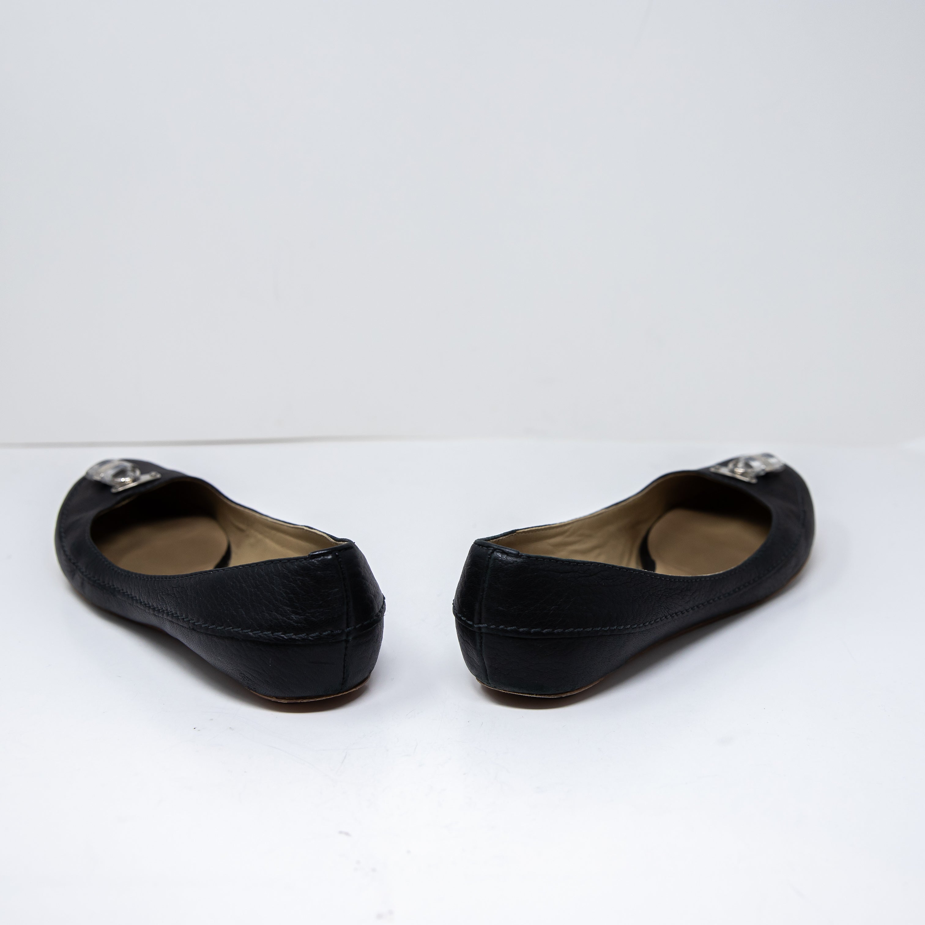 Chloe Women's Paddington Buckle Lock Genuine Leather Mutton Black Ballet Flats