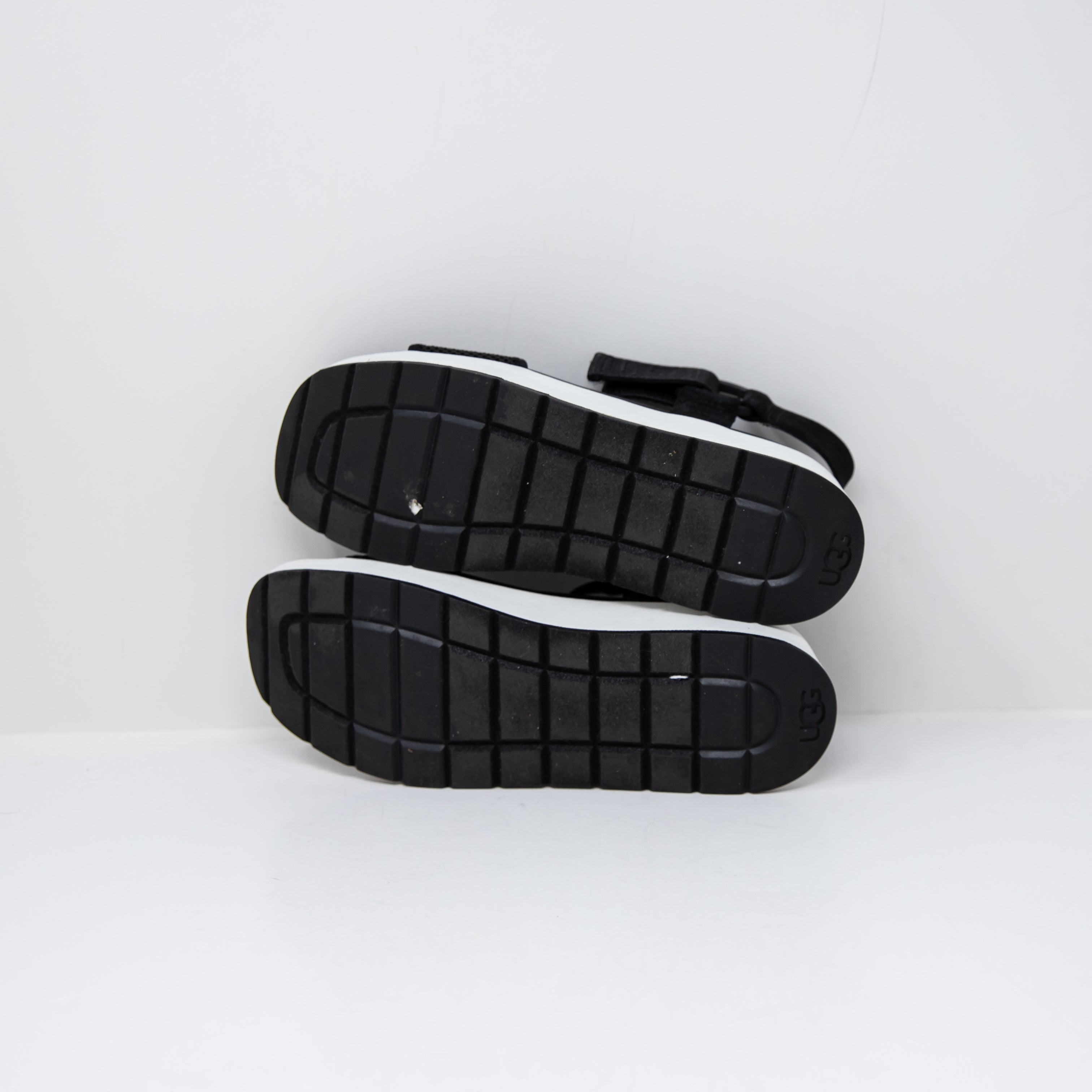 NEW Ugg Women's Aissa Nubuck Upper Open Toe Platform Sandals Shoes Black White