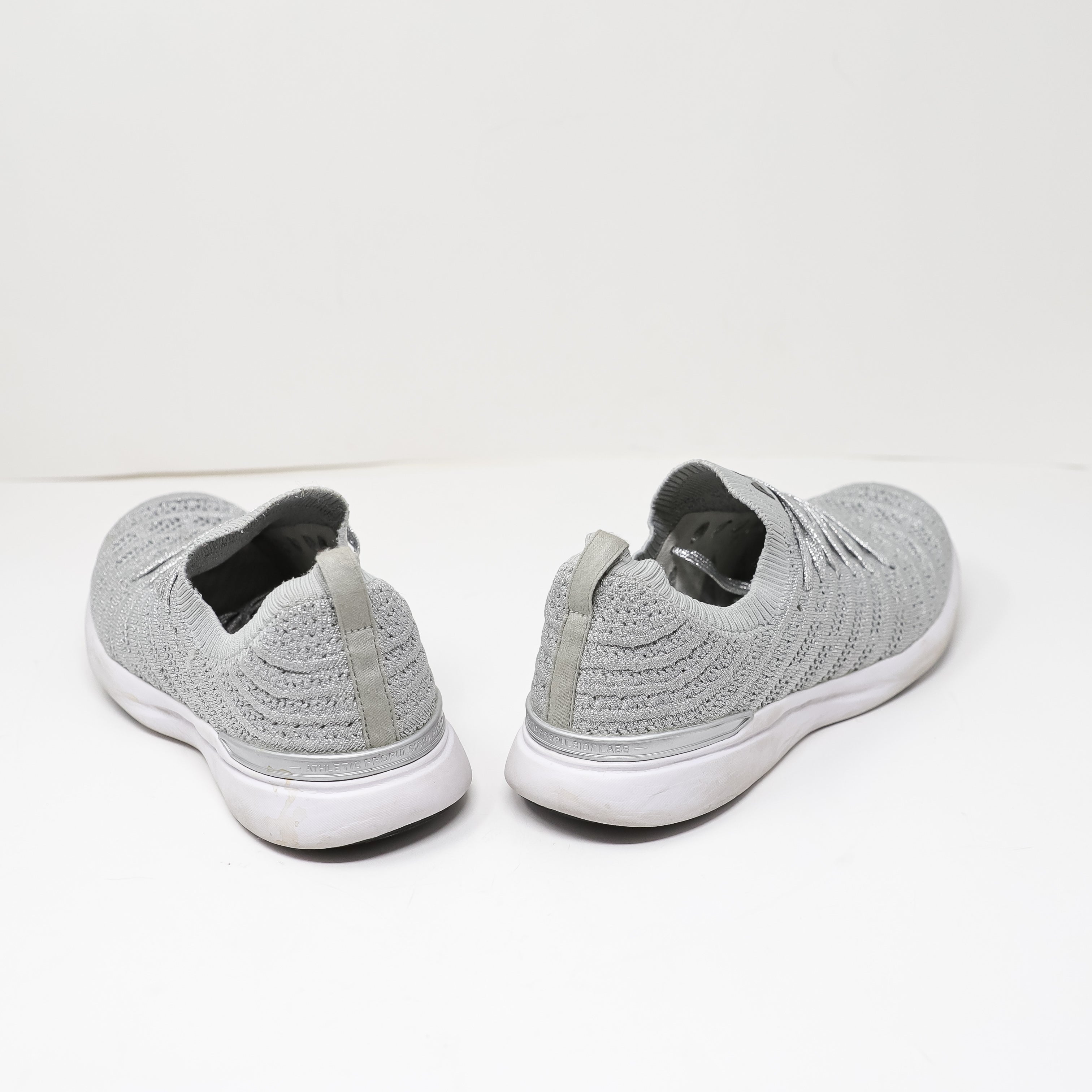 APL Women's Techloom Wave Low Top Lace Up Sneakers Shoes Silver Metallic Gray