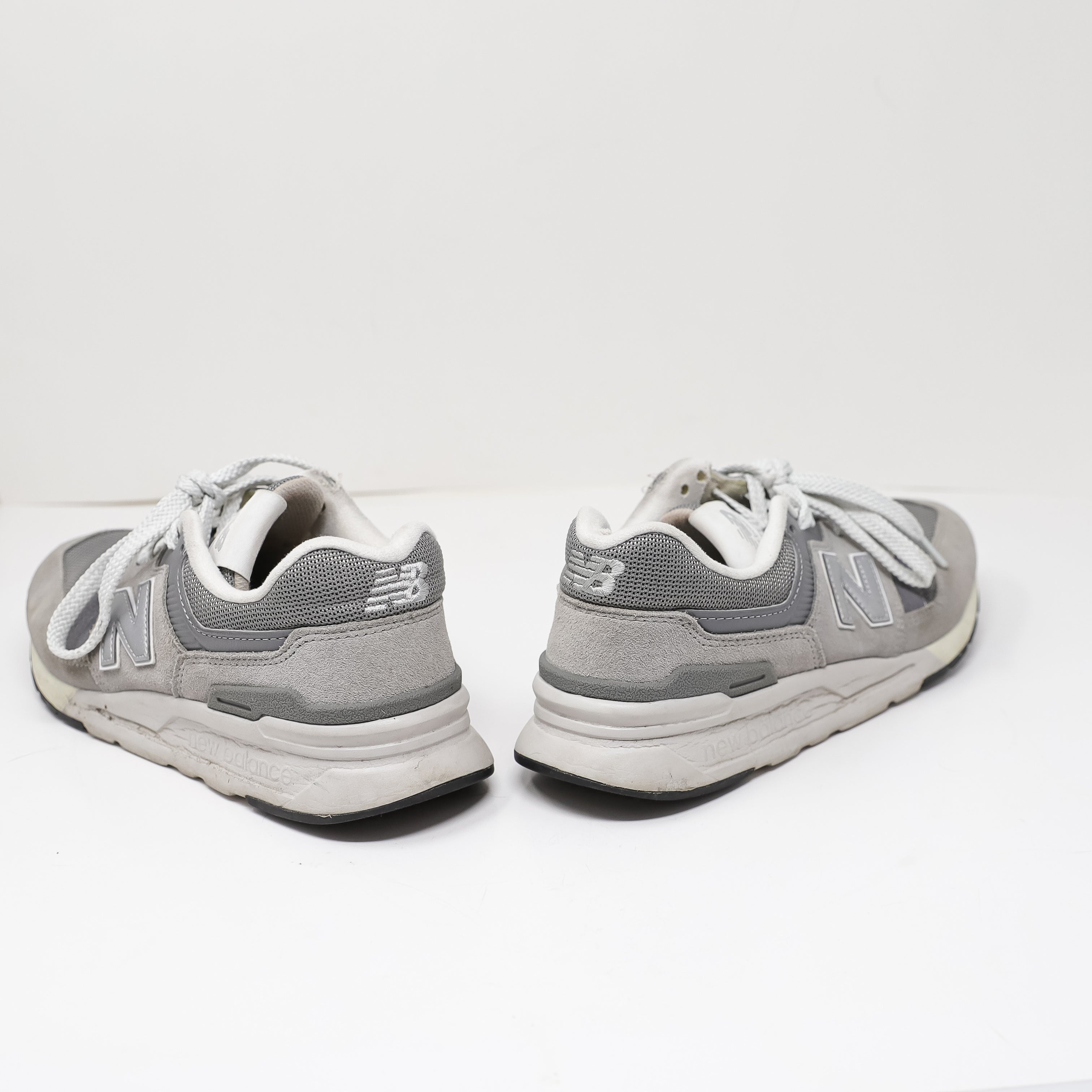 New Balance Women's Genuine Suede Mesh Low Top Lace Up Sneakers Shoes Gray 8.5
