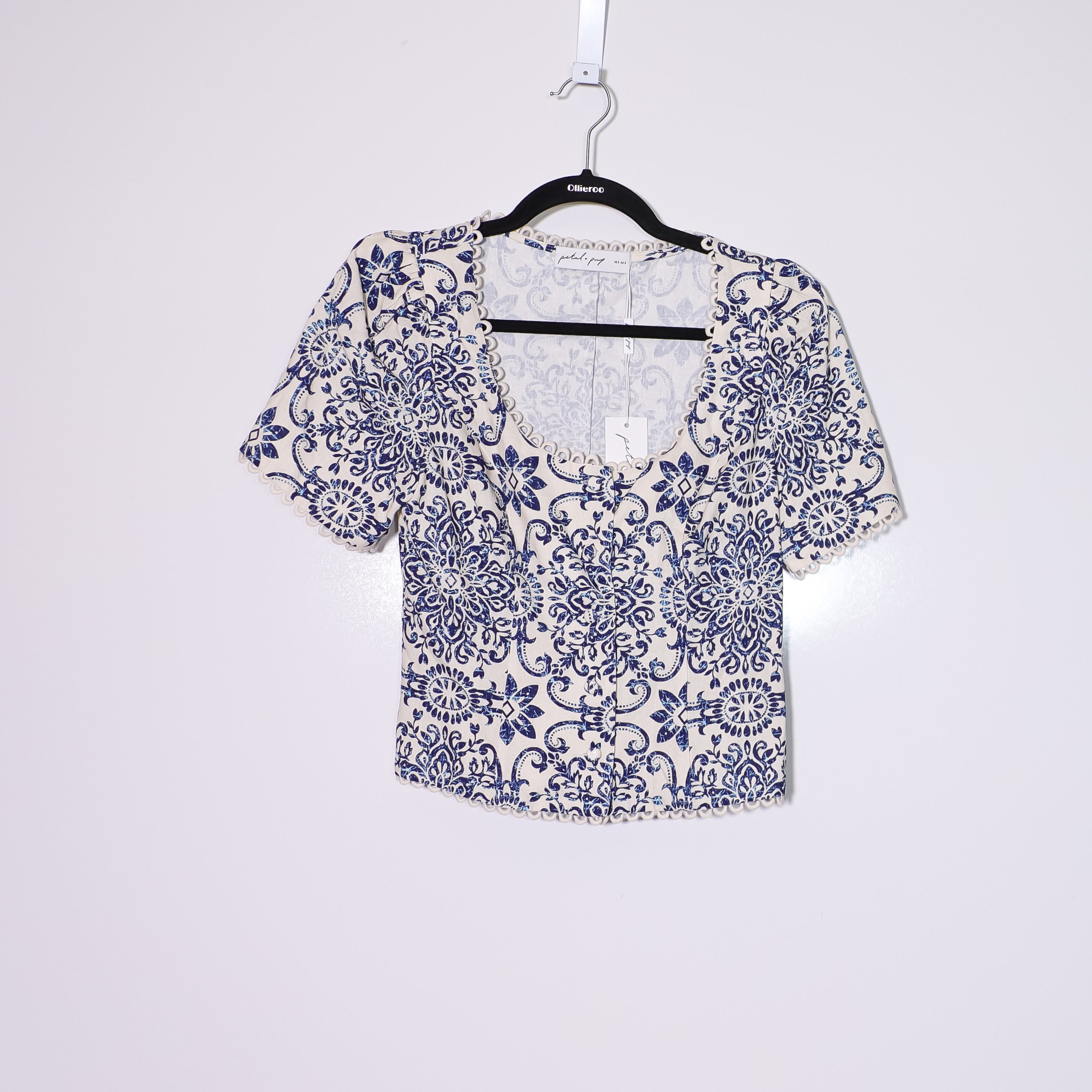 NEW Petal + Pup Jett Linen Blend Scoop Neck Azalea Mosaic Blue Button Front Top