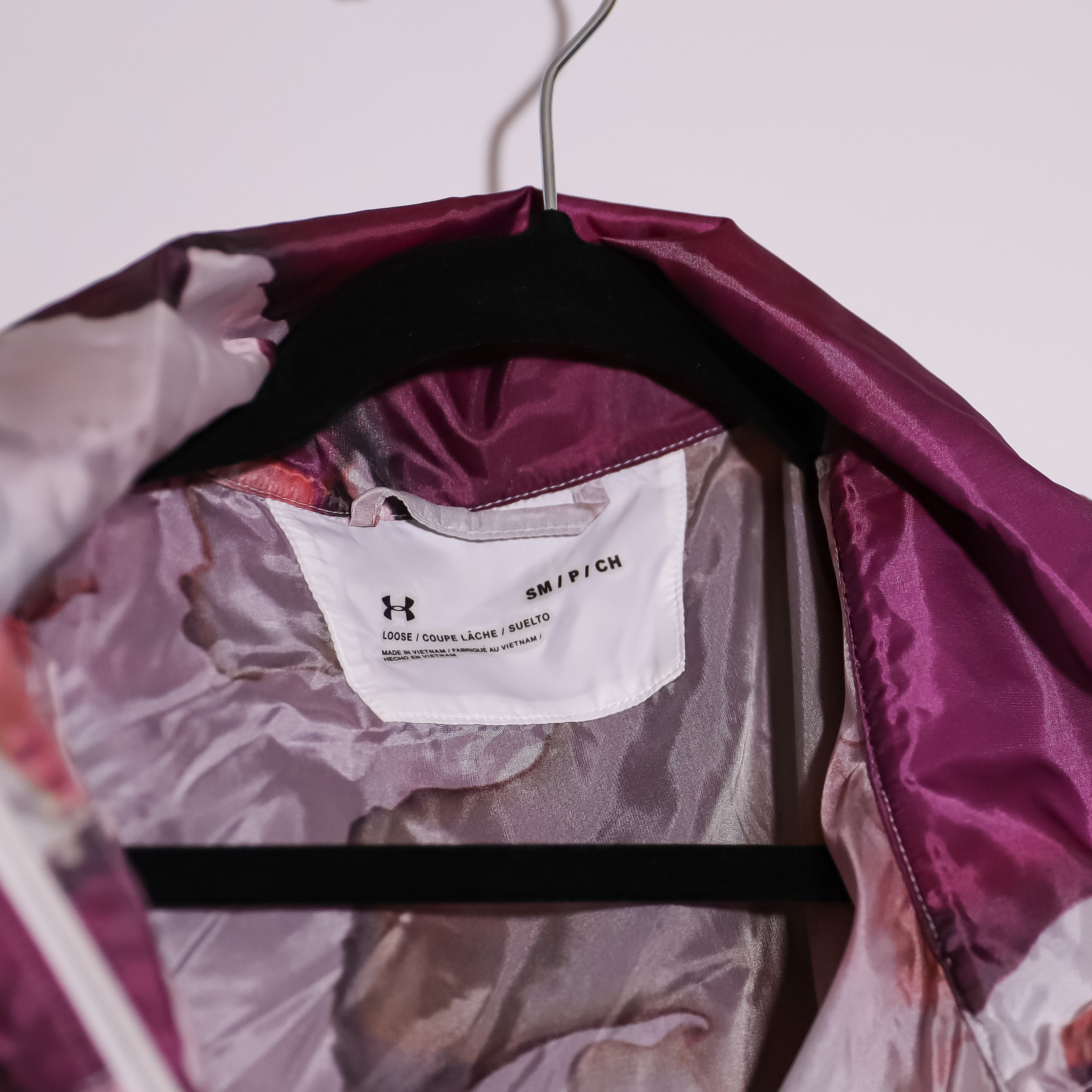 Under Armour Women's Lightweight Semi Sheer Full Zip Hooded Rain Jacket Tie Dye