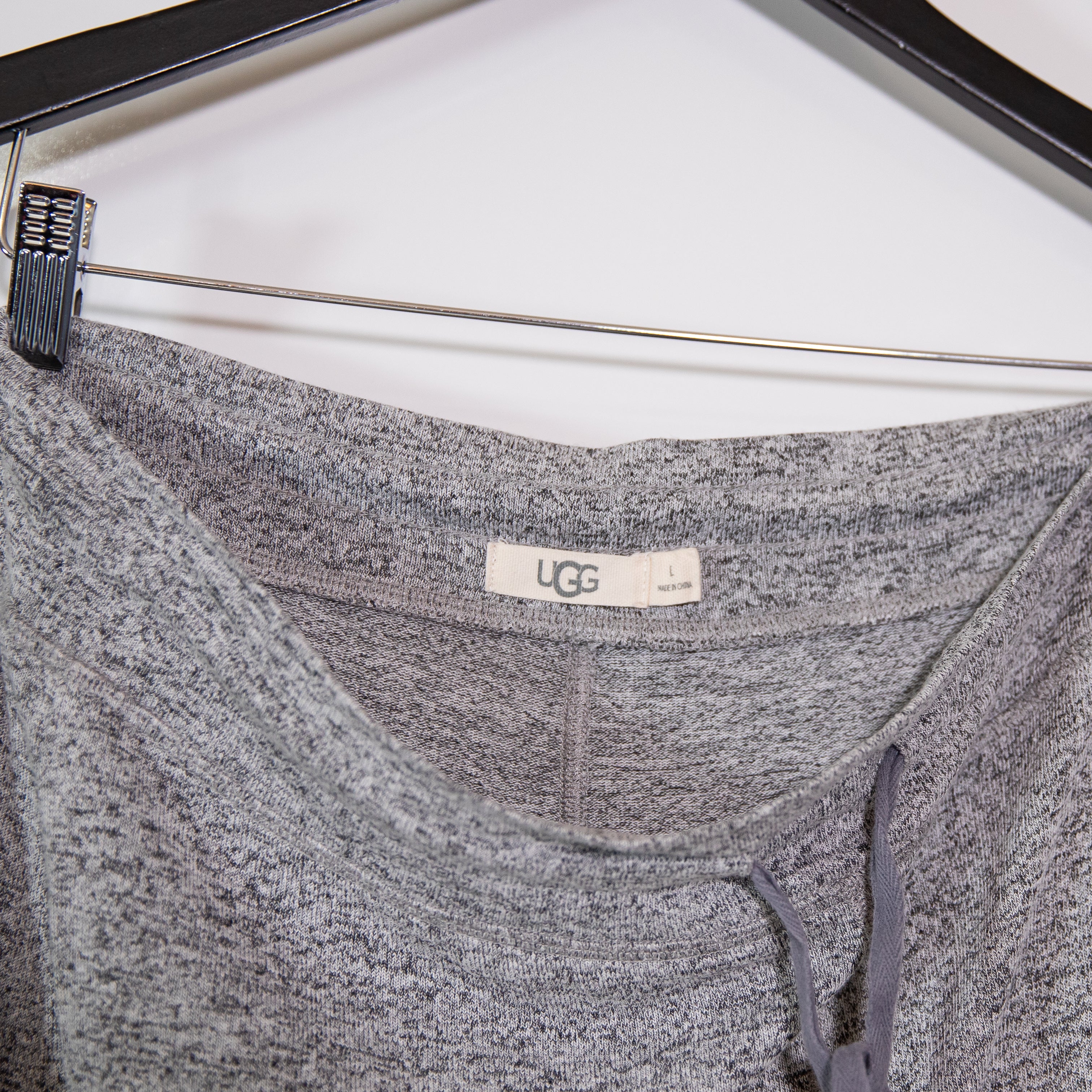 Ugg Women's Valentene Ultra Soft Stretch Knit Ankle Crop Mid Rise Jogger Pants L