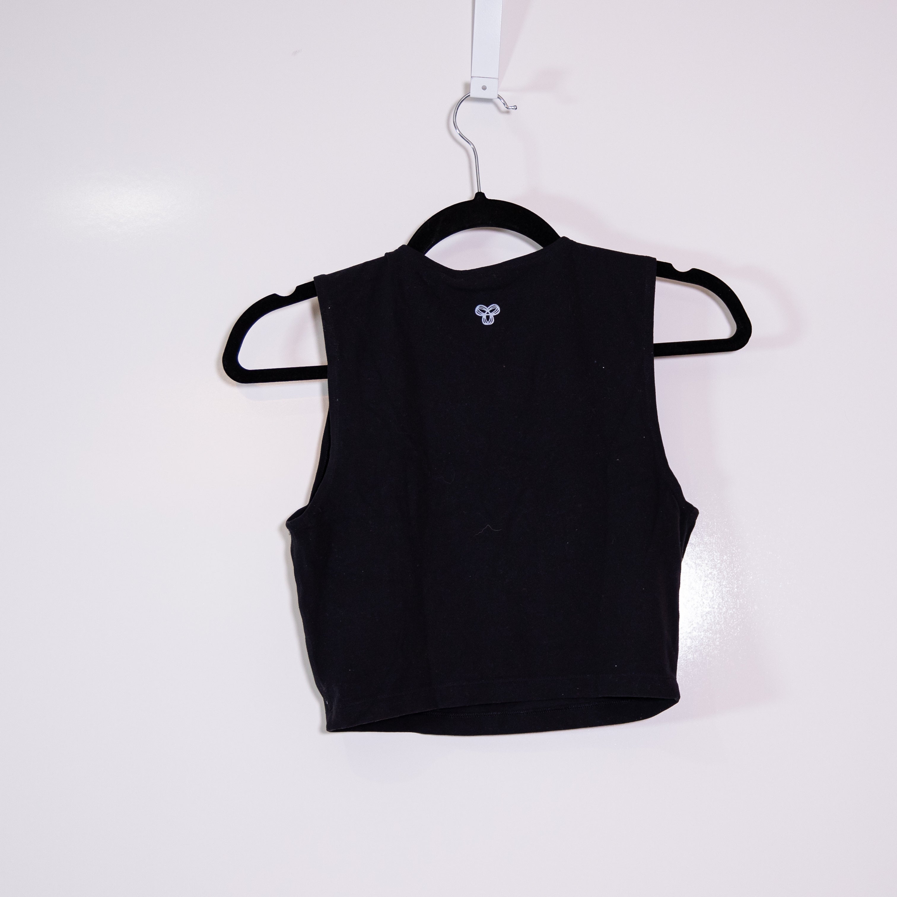 TnAction Aritzia Women's High Neck Sleeveless Athletic Work Out Crop Tank Top M