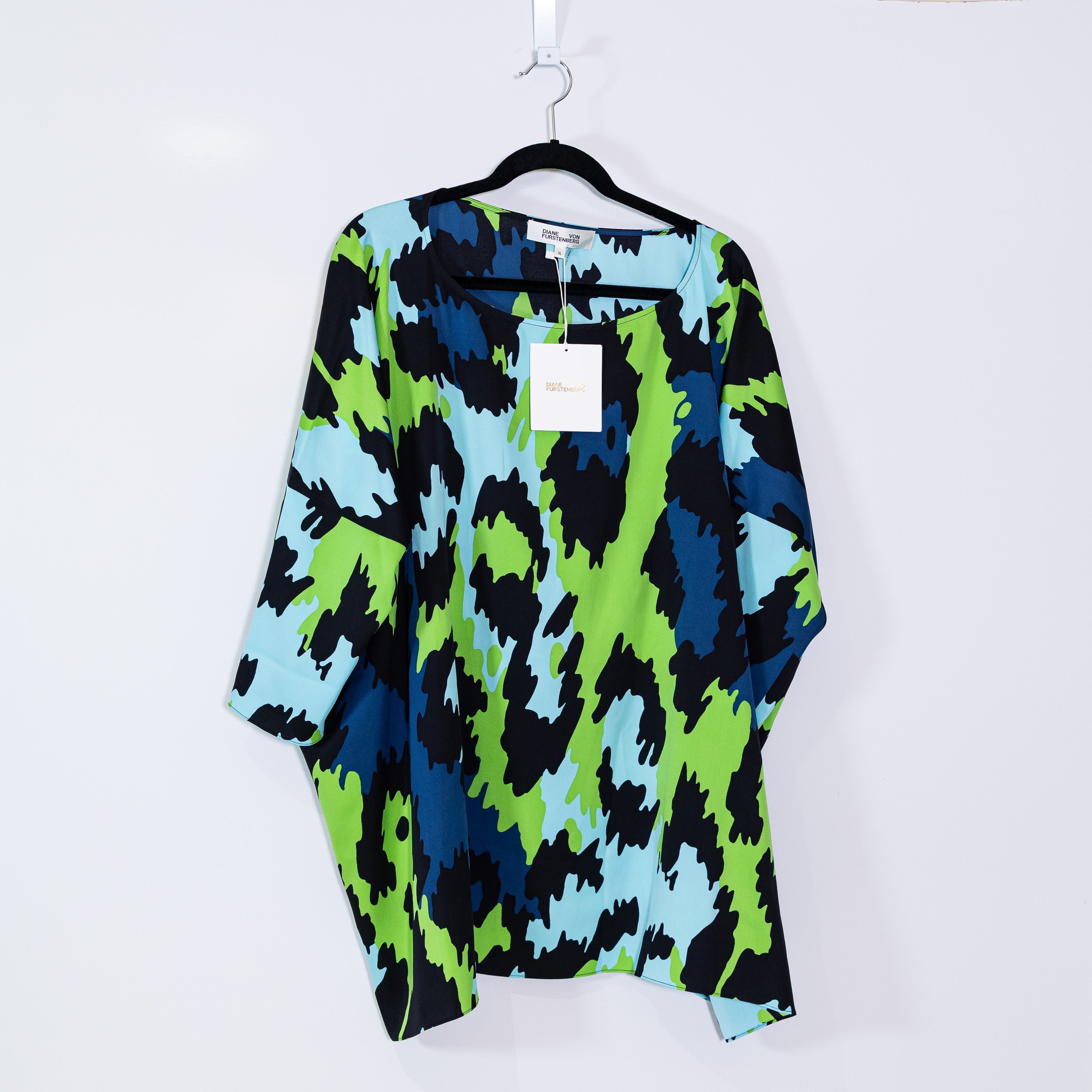 NEW Diane Von Furstenberg Diane Silk Satin Stretch Blouse Jungle Cat Large XL