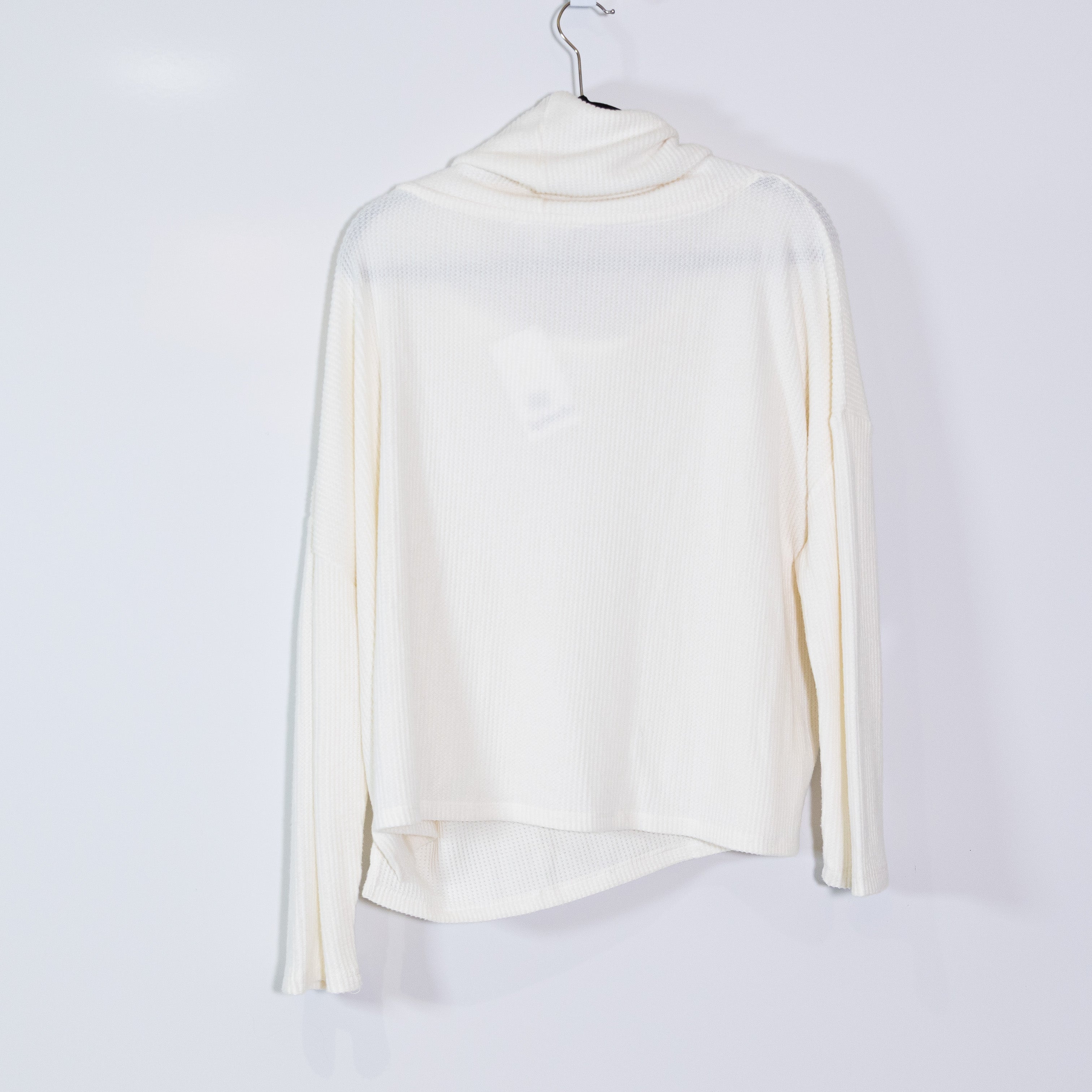 NEW Splendid London Lounge Drape Fuzzy Knit Turtleneck Pullover Top Sweater Snow