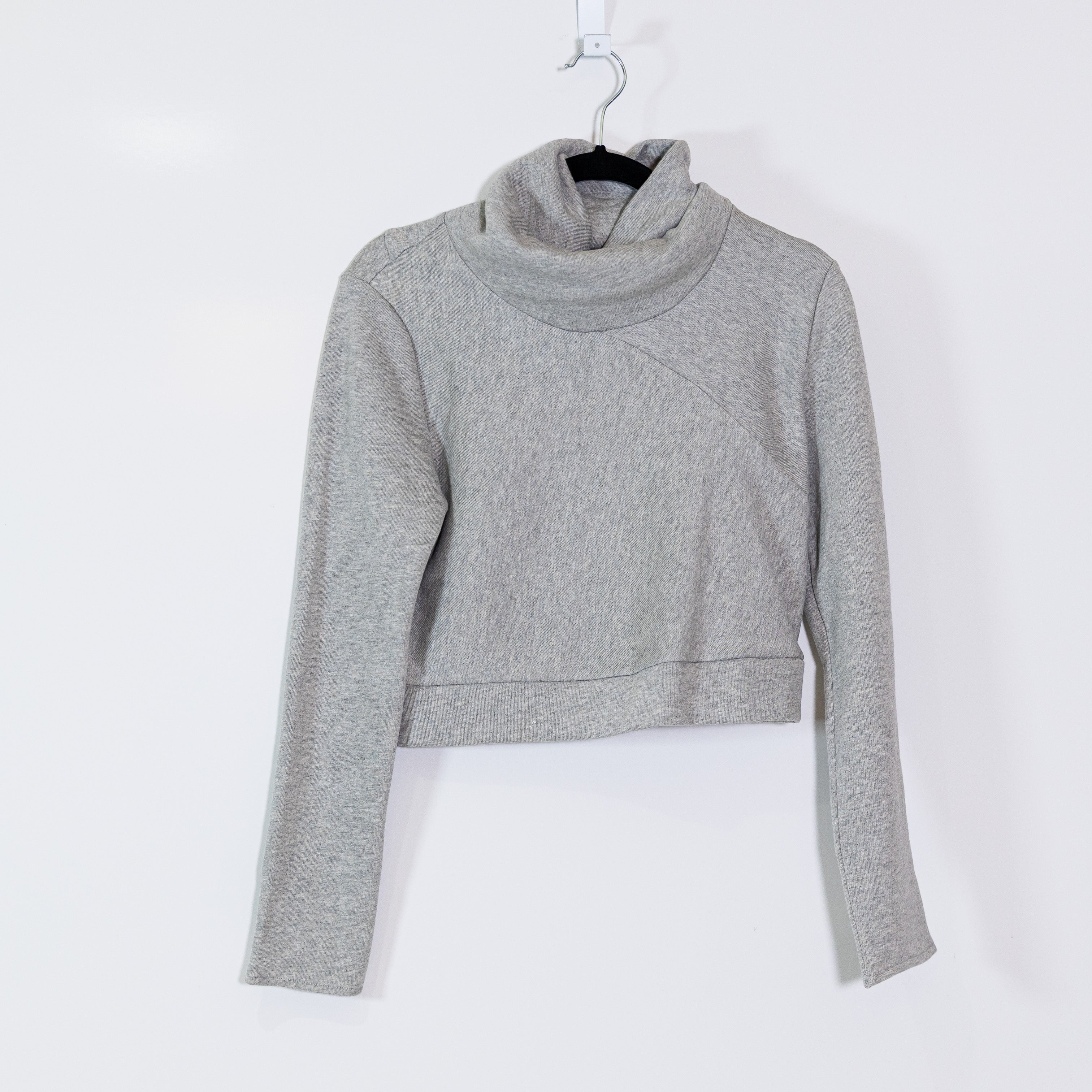 Alo Soleil Cotton Blend Turtleneck Cropped Pullover Long Sleeve Sweater Gray S