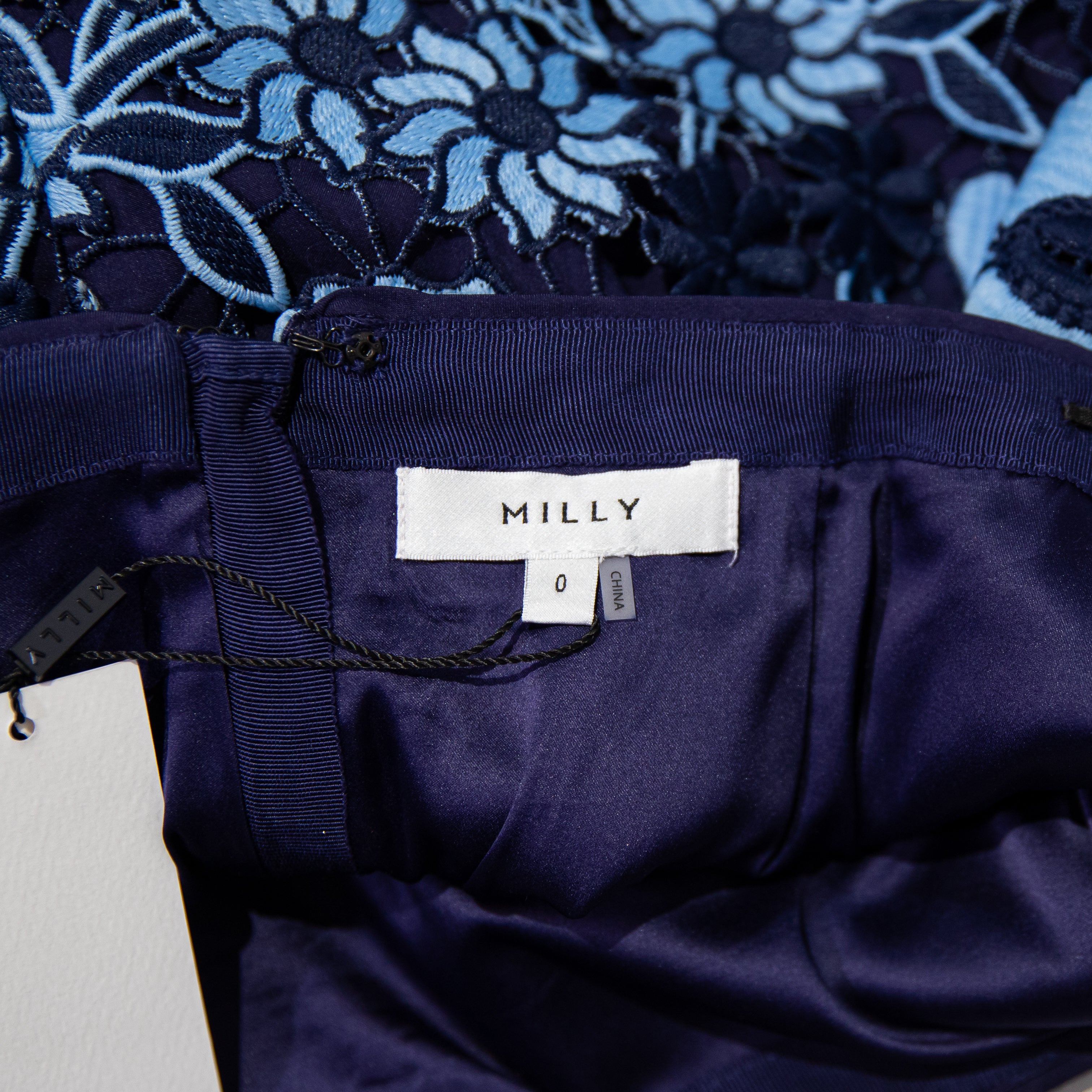 NEW Milly Two Tone Navy Blue Floral Flower Lace Crochet Modern Mini Skirt 0