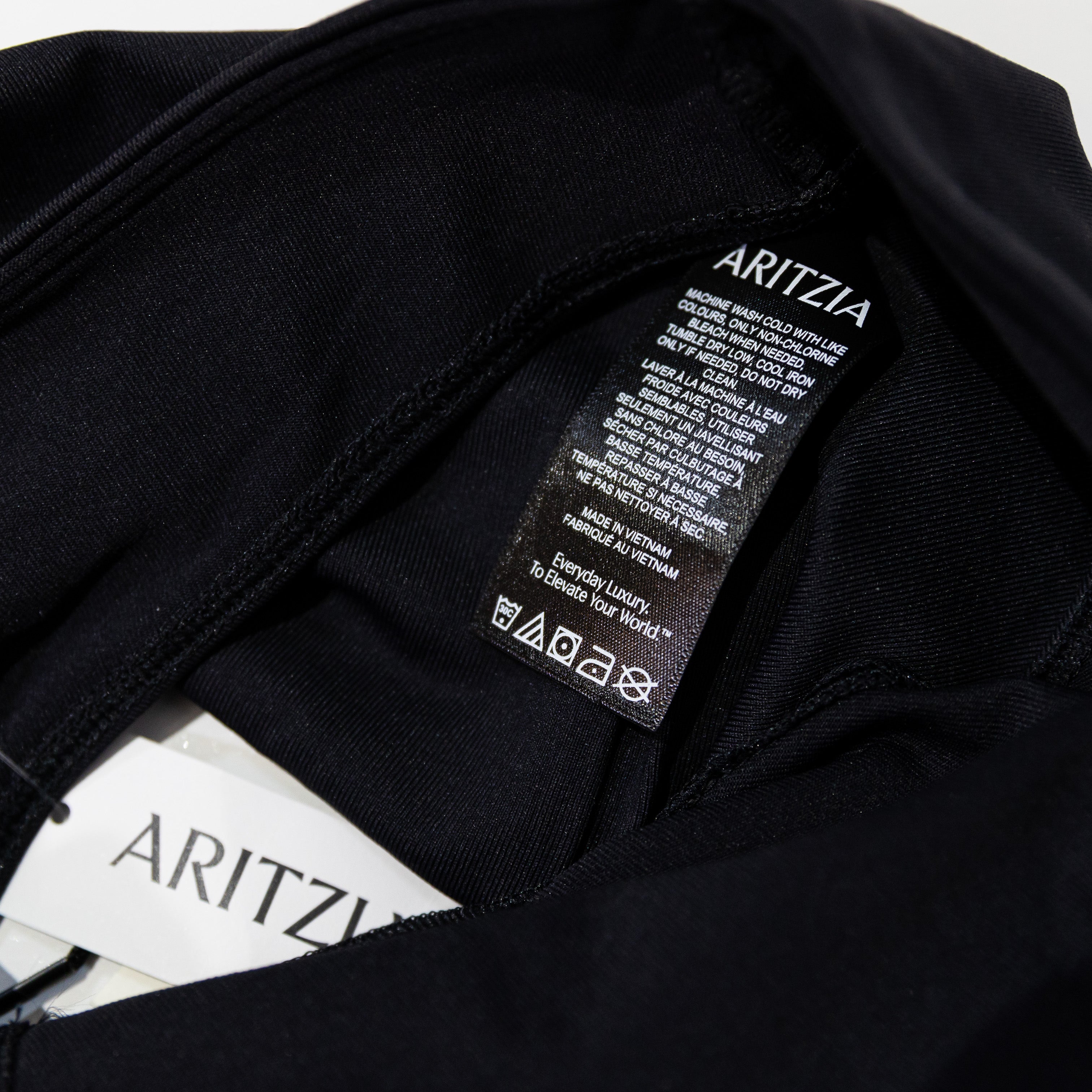 NEW Aritzia Contour Original Enrich Second Skin Micro Tube Mini Skirt Black S