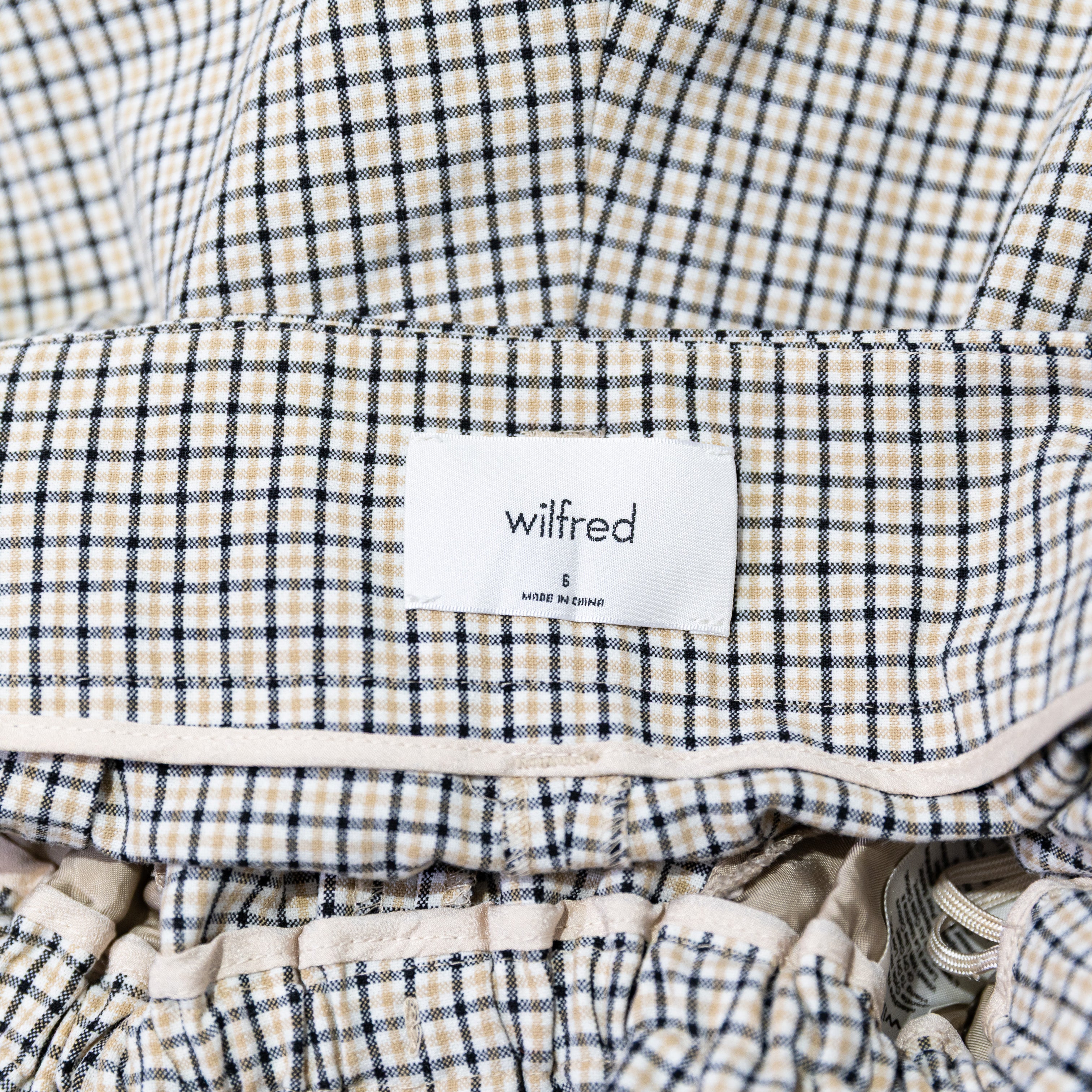 Wilfred Aritzia Paperboy Belted High Waisted Mini Plaid Print Shorts 6