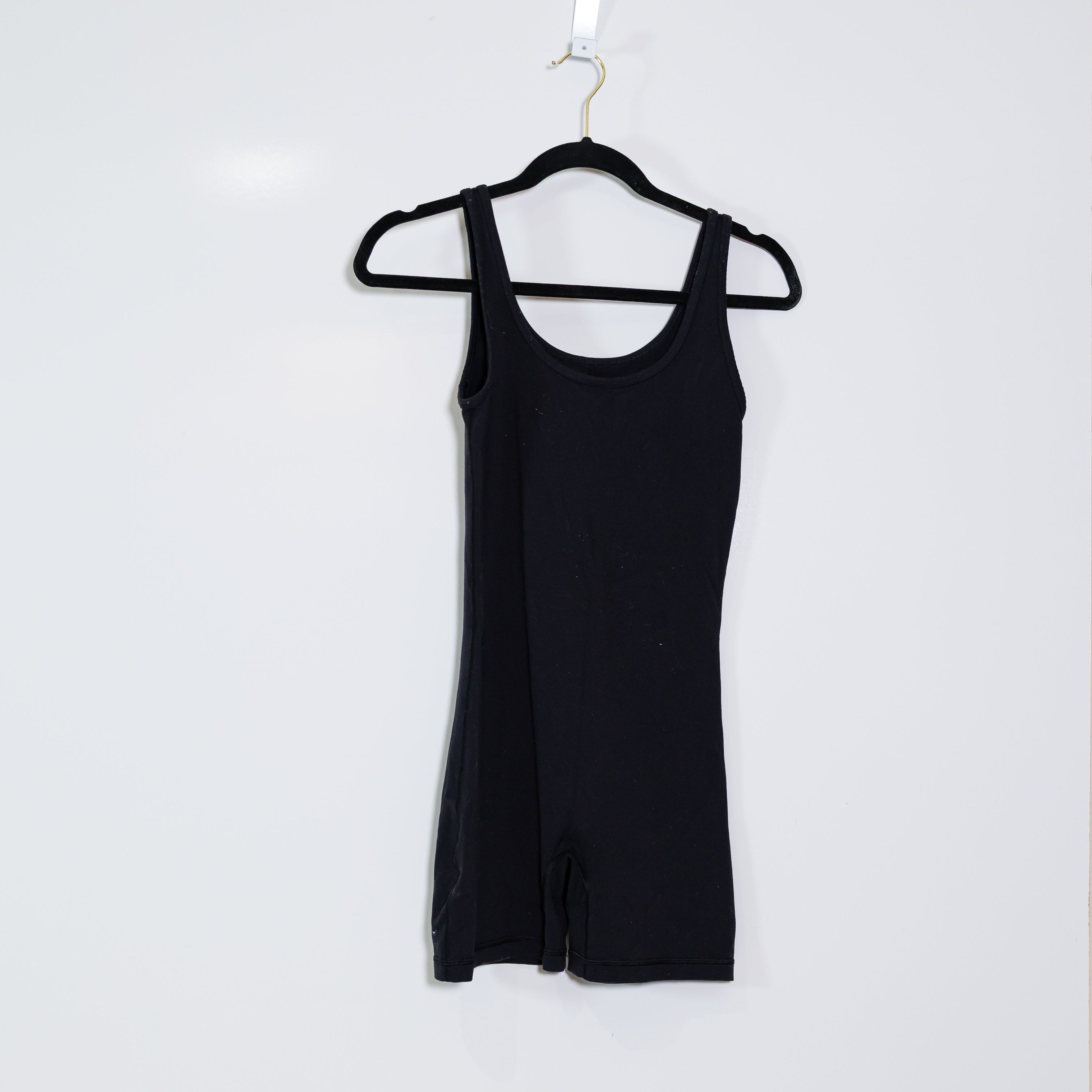 Aritzia TnAction Butter Soft Scoop Neck One Piece Athletic Work Out Romper Black