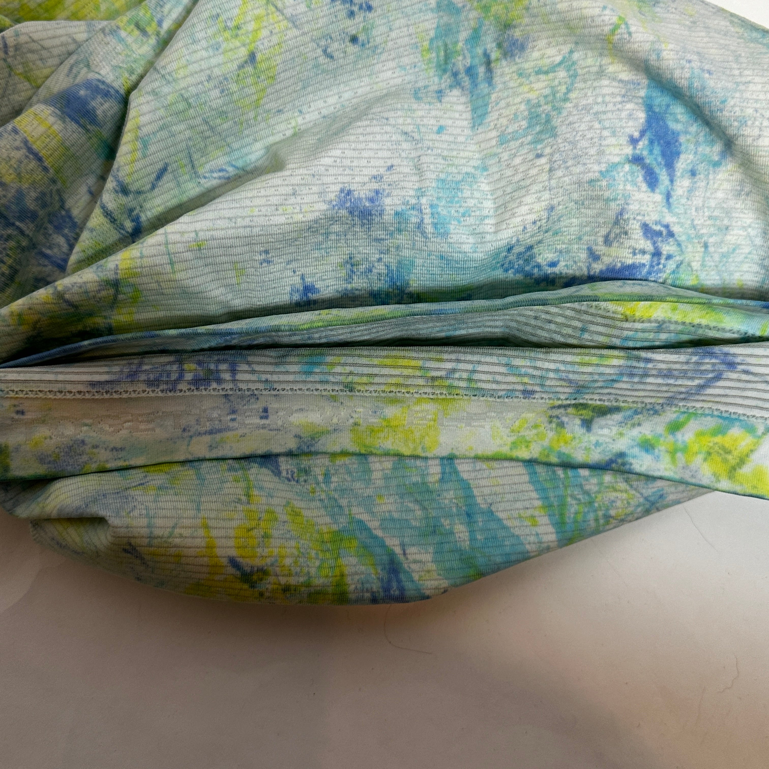 Lululemon RARE Swiftly Speed Racerback Seawheeze 2019 Tank Top SW WHT/WHT/MDBY