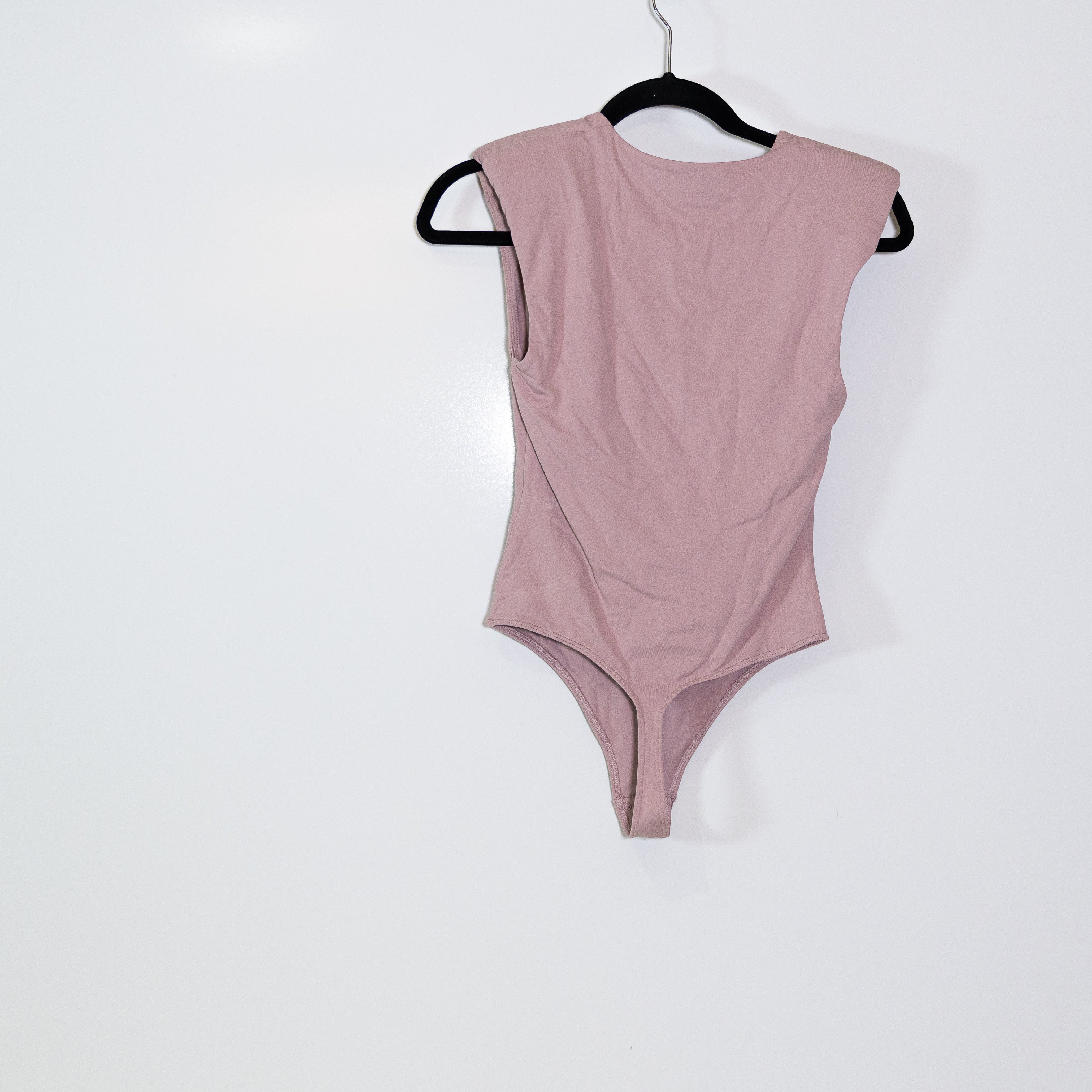 Babaton Aritzia Contour Shoulder Pad Tank Top One Piece Bodysuit Mauve Small