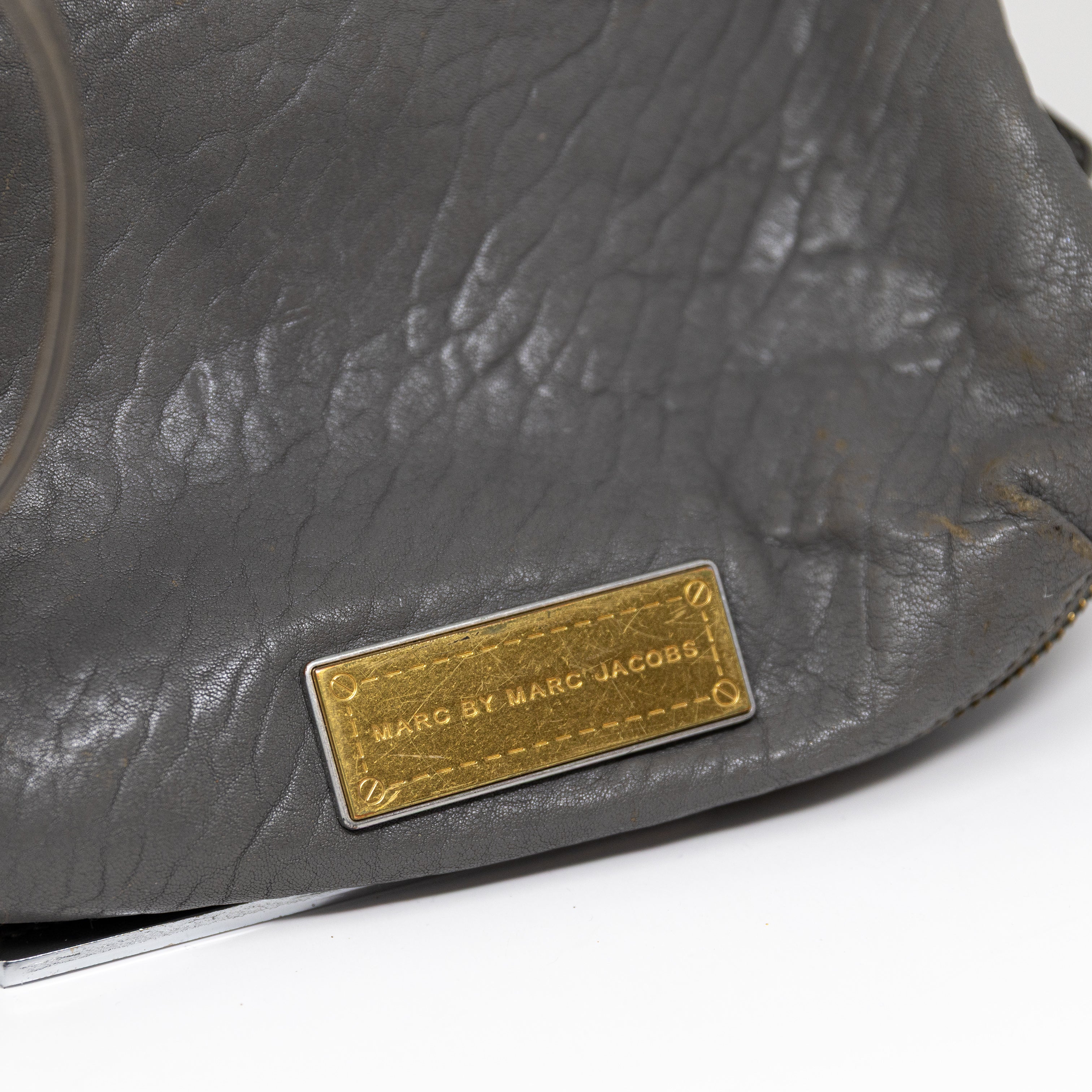 Marc Jacobs Genuine Leather Convertible Crossbody Shoulder Purse Bag Gray Gold