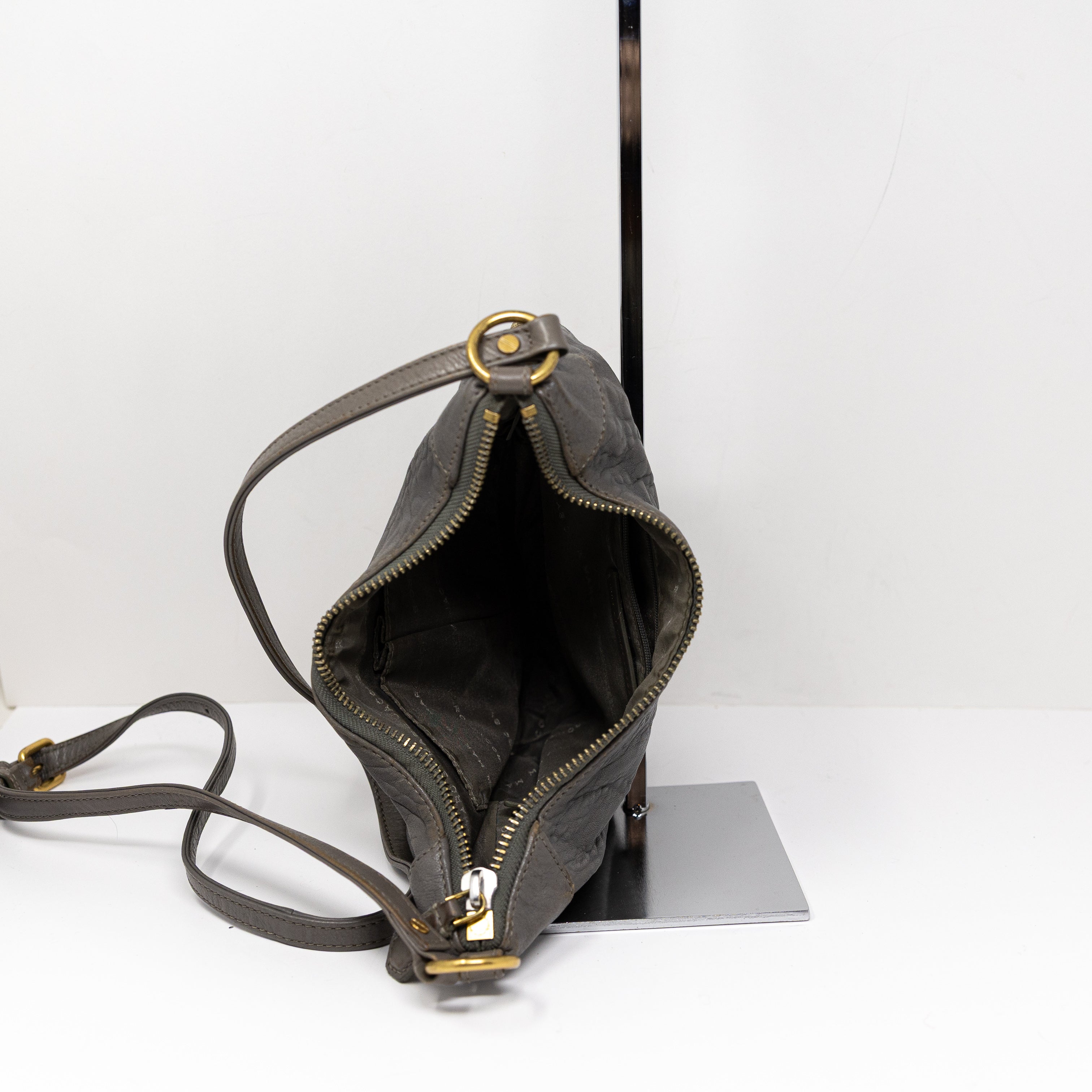 Marc Jacobs Genuine Leather Convertible Crossbody Shoulder Purse Bag Gray Gold