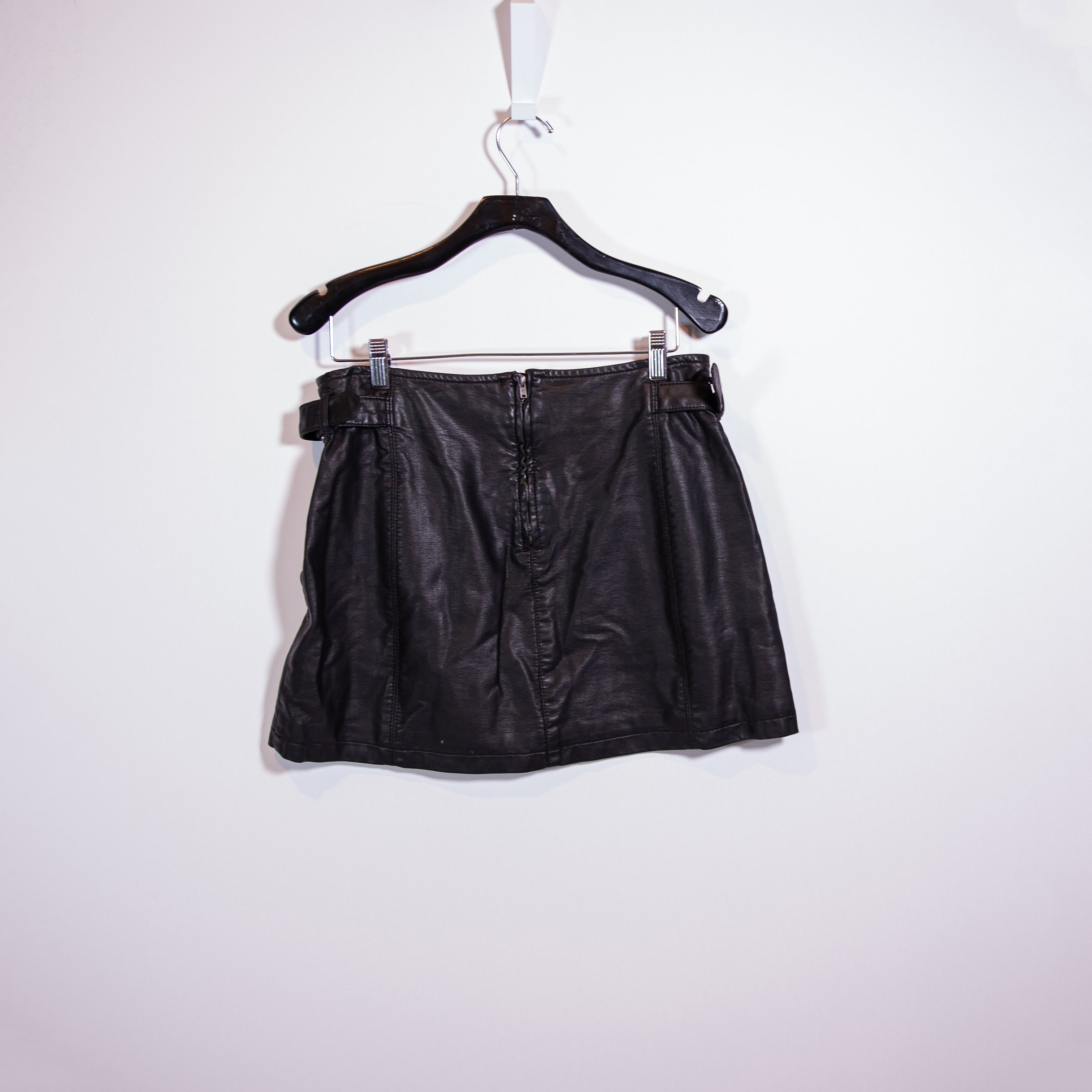 Free People Charli Faux Vegan Leather Buckle Detail Moto Mini Skirt Black 10